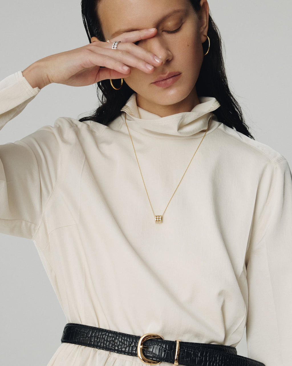 Numbering - Bezel Stone Cylinder Pendant Necklace #3725 product image 2 | TRAB K-Fashion Australia