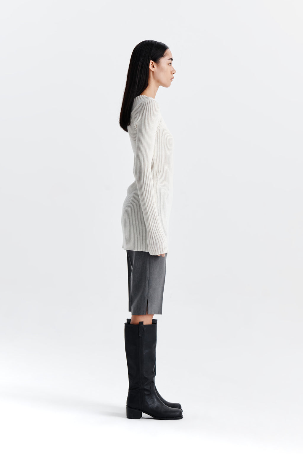 Matin Kim - Capri Slit Pants (Grey) product image 6 | TRAB K-Fashion Australia