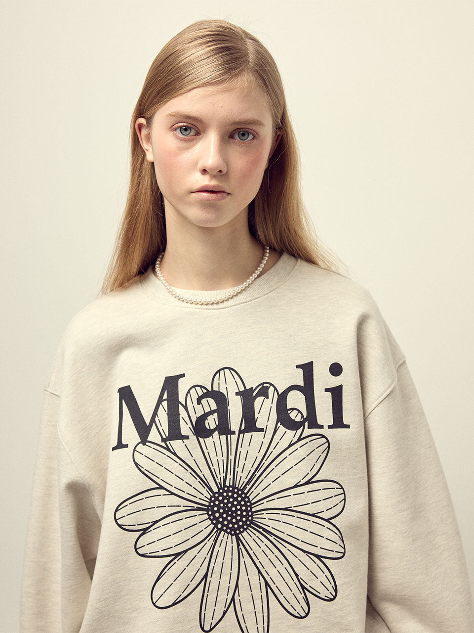 Mardi Mercredi - Oversized Sweatshirt Flowermardi (Oatmeal Black) product image 1 | TRAB K-Fashion Australia