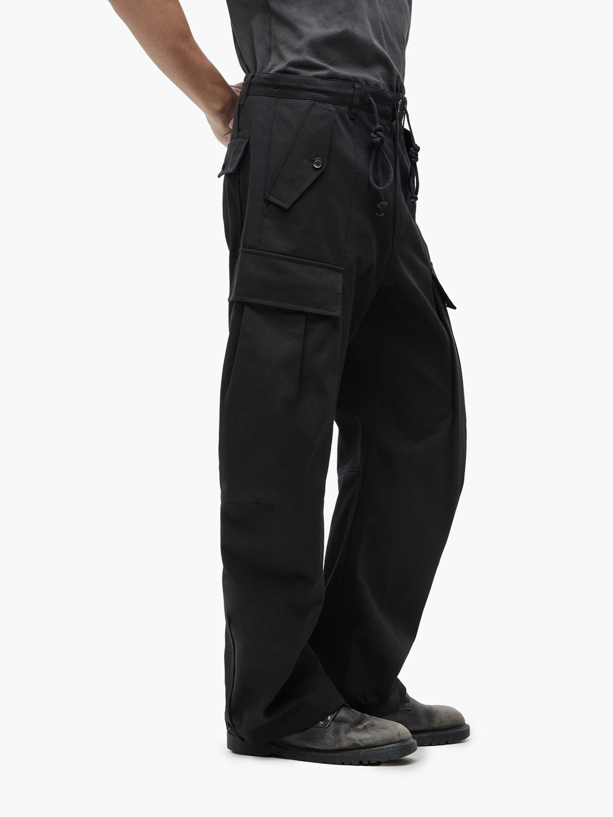Jiyong Kim - Multi Pocket Curved Trousers (Black) product image 4 | TRAB K-Fashion Australia