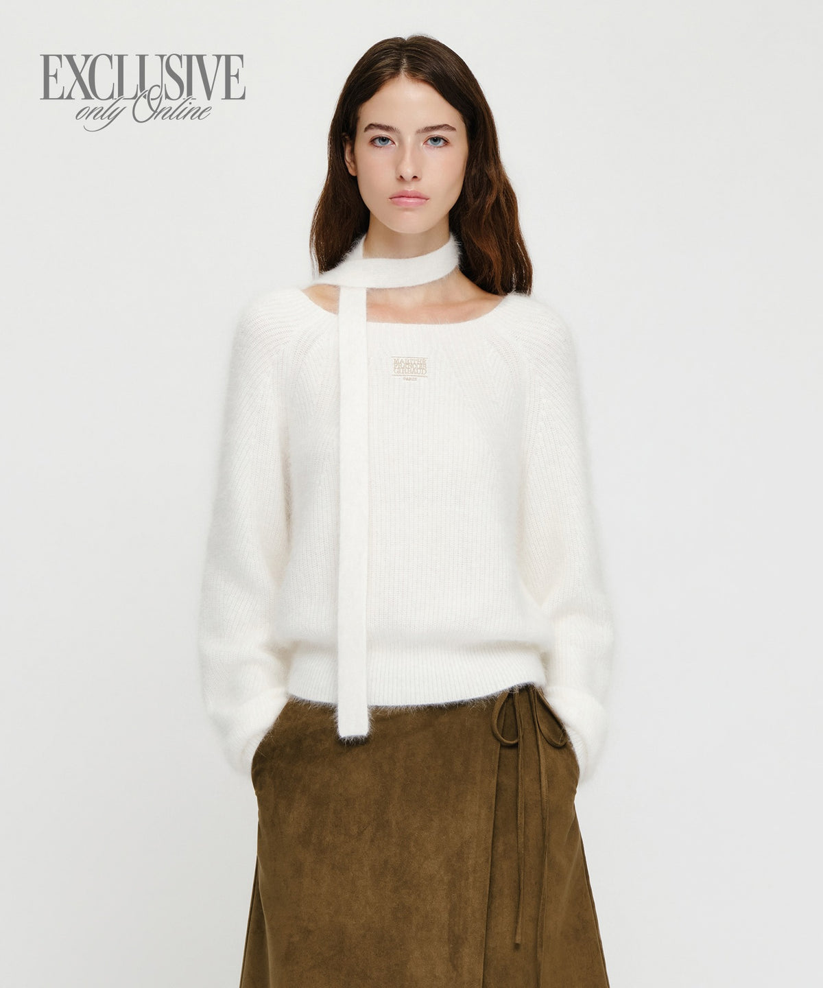 Marithe & Francois Girbaud - Premium Micro Classic Logo Angora Muffler Set Crop Knit (Ivory) product image 1 | TRAB K-Fashion Australia