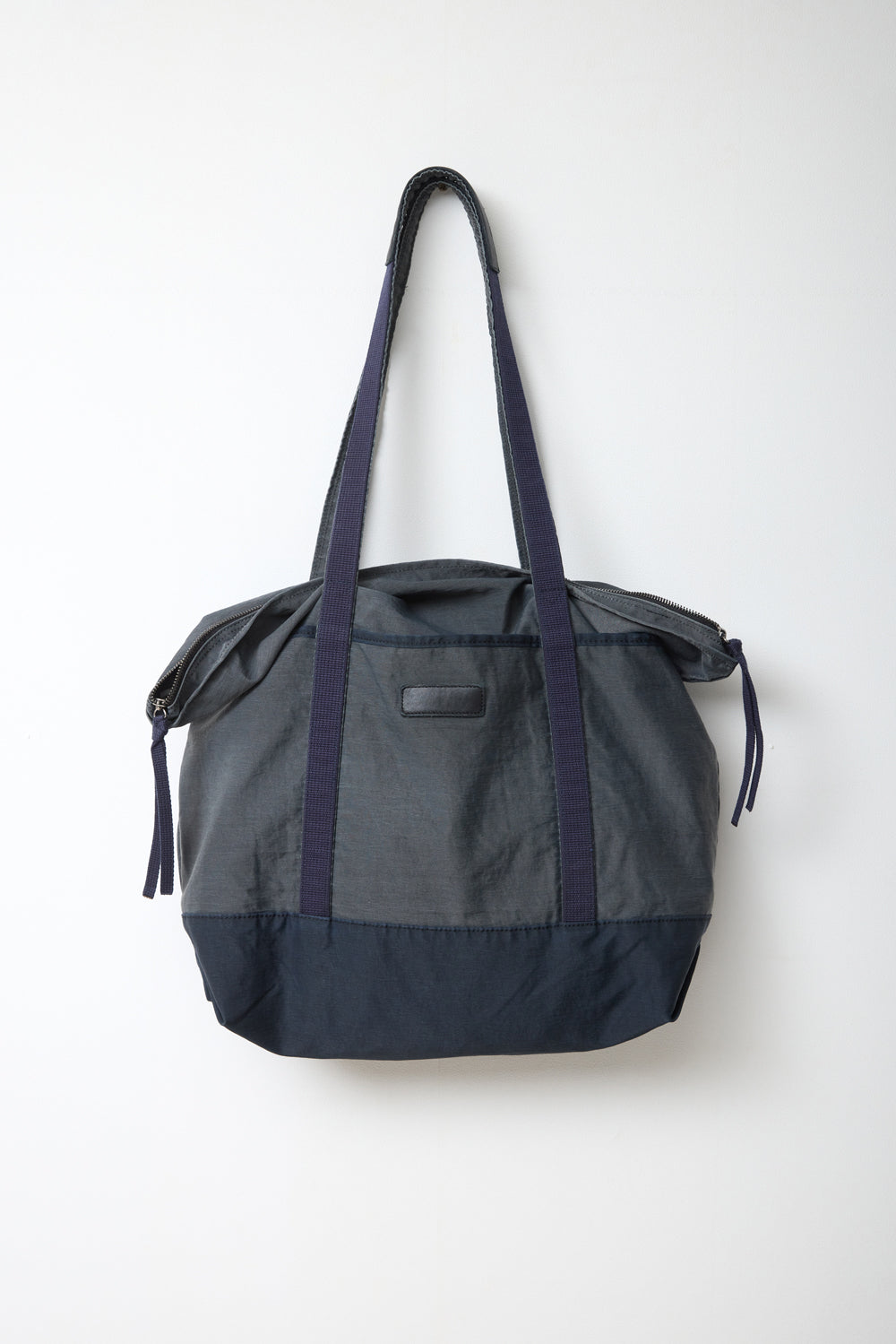 Hatchingroom - VTG Nylon Tote (Navy) product image 1 | TRAB K-Fashion Australia