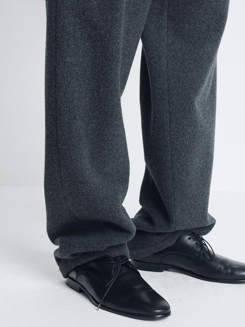 Tonywack - Brushed Wool Flannel Drawstring Pants (Charcoal Anthracite) product image 6 | TRAB K-Fashion Australia