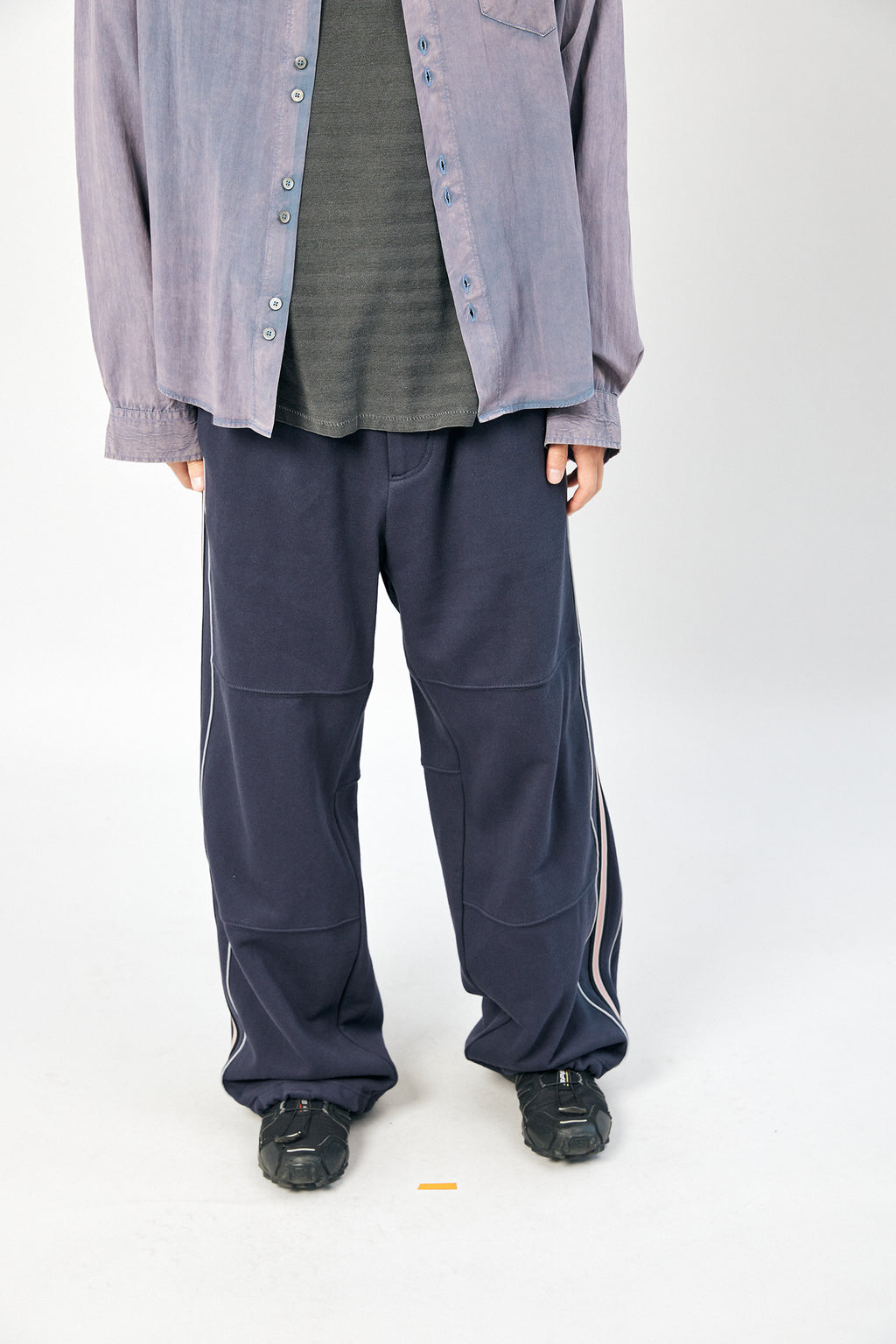 Hatchingroom - Wide Track Sweat Pants Washed (Navy) product image 7 | TRAB K-Fashion Australia