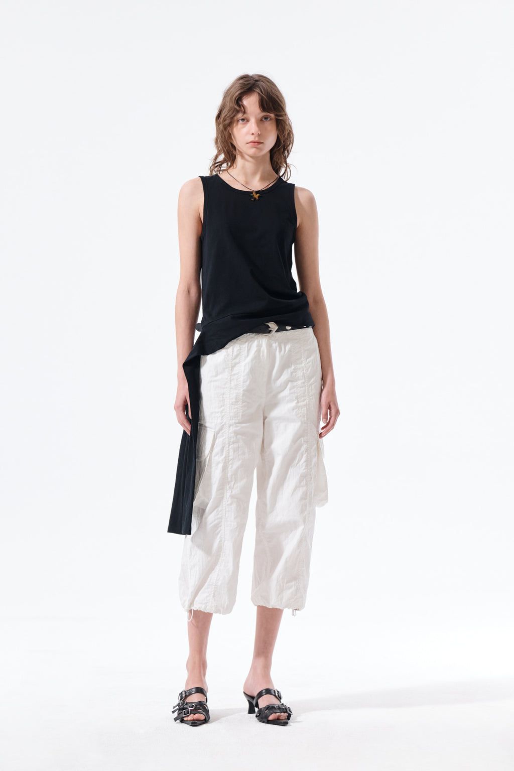 Matin Kim - Crinkle Capri Pants (White) product image 9 | TRAB K-Fashion Australia