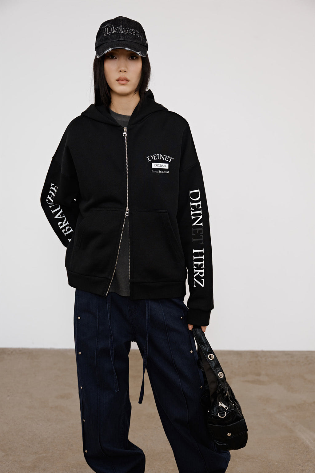 Deinet - German Lettering Hoodie Zip-Up (Black) product image 7 | TRAB K-Fashion Australia