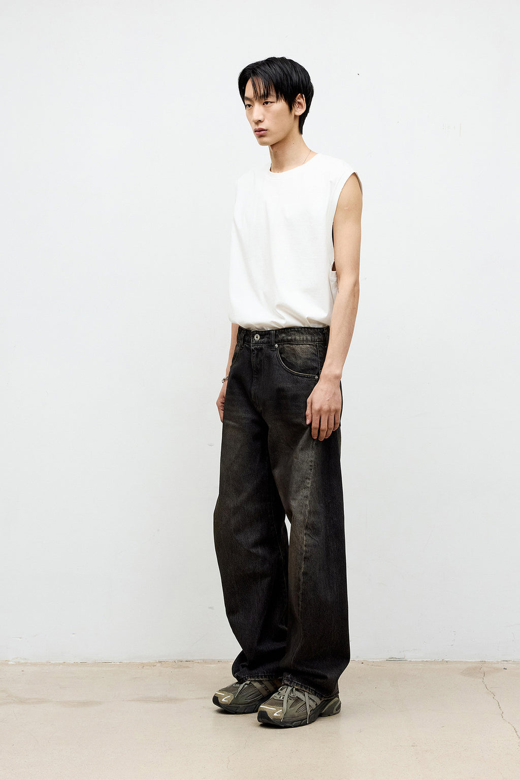 Coor - Distressed Cotton Sleeveless (White) product image 3 | TRAB K-Fashion Australia