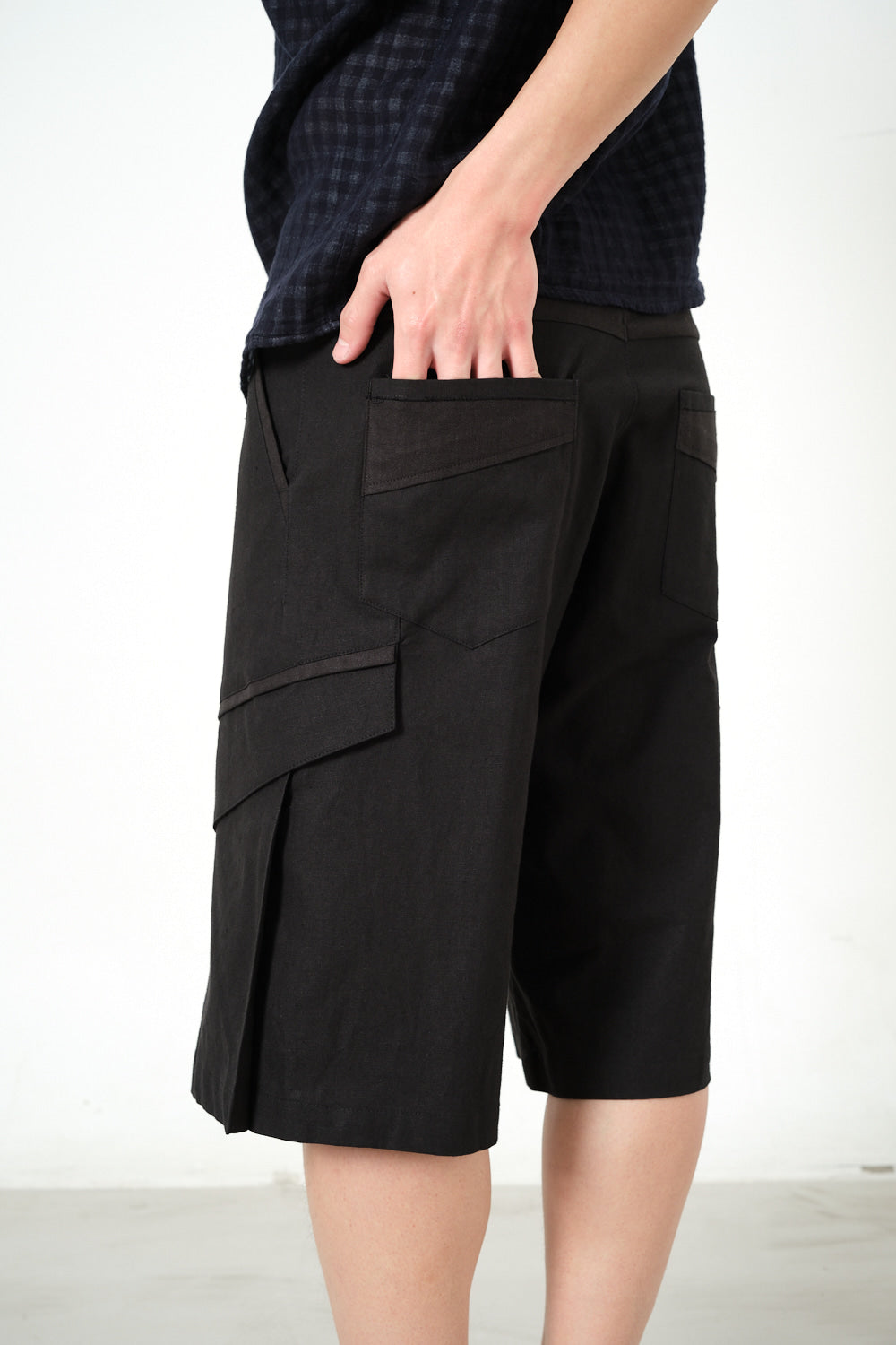 Hatchingroom - Flap Shorts (Black) product image 12 | TRAB K-Fashion Australia
