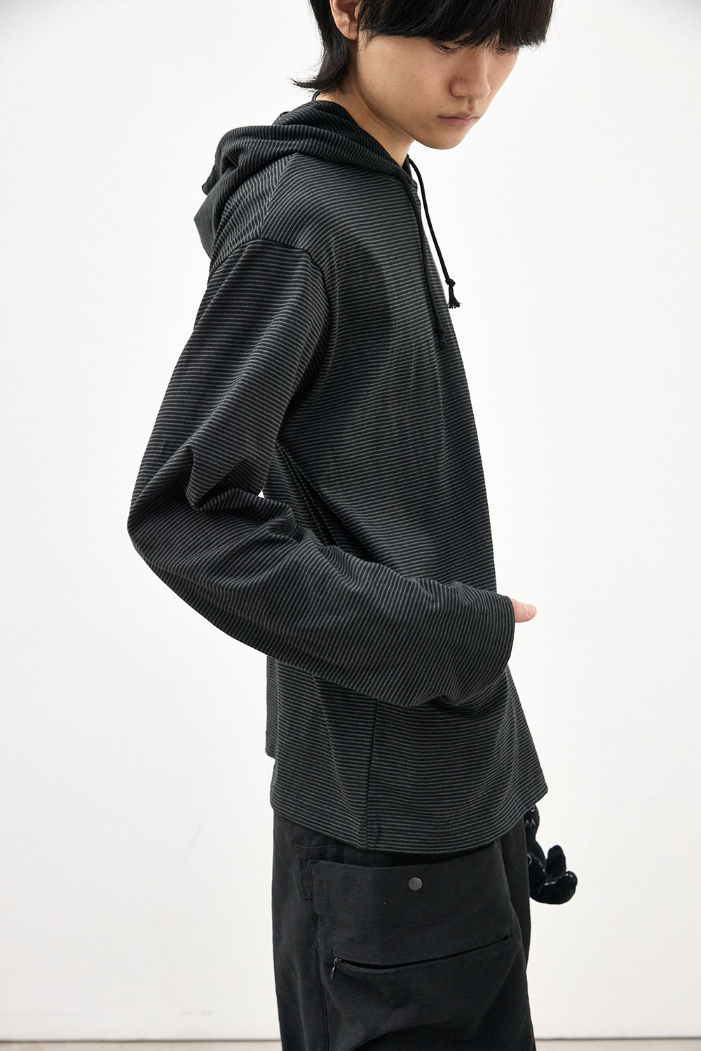Hatchingroom - Stripe Hoodie (Black) product image 11 | TRAB K-Fashion Australia