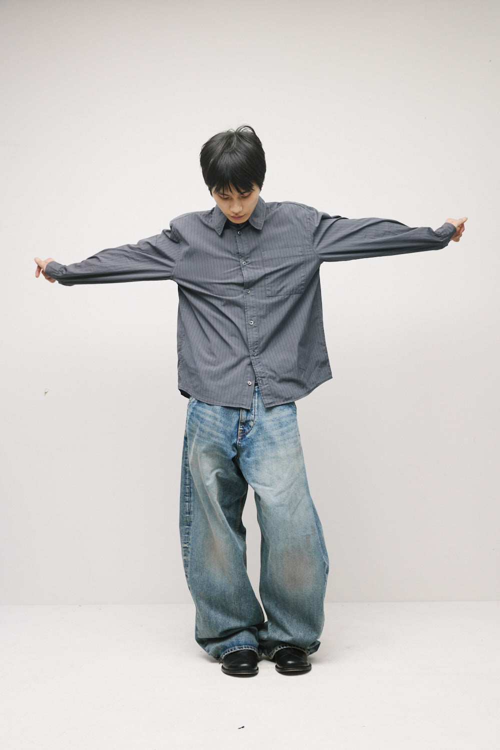 Hatchingroom - Wide Curve Jeans (Faded Blue) product image 13 | TRAB K-Fashion Australia