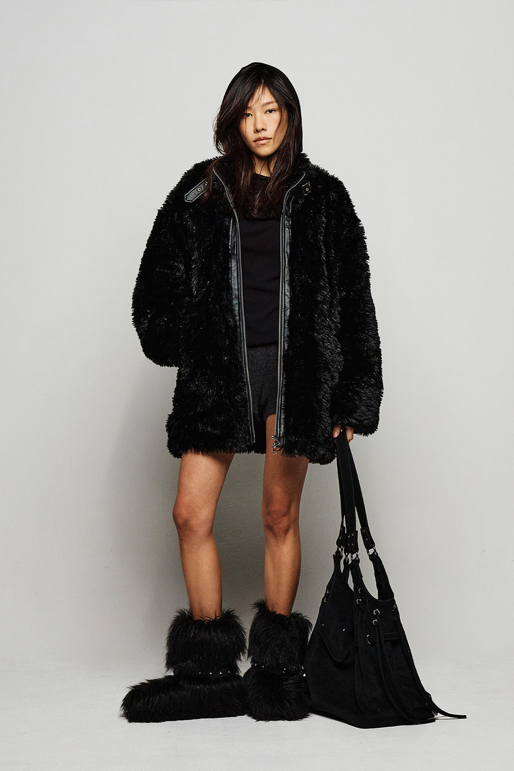 Deinet - Bizzo Point Faux Fur Jumper (Black) product image 4 | TRAB K-Fashion Australia