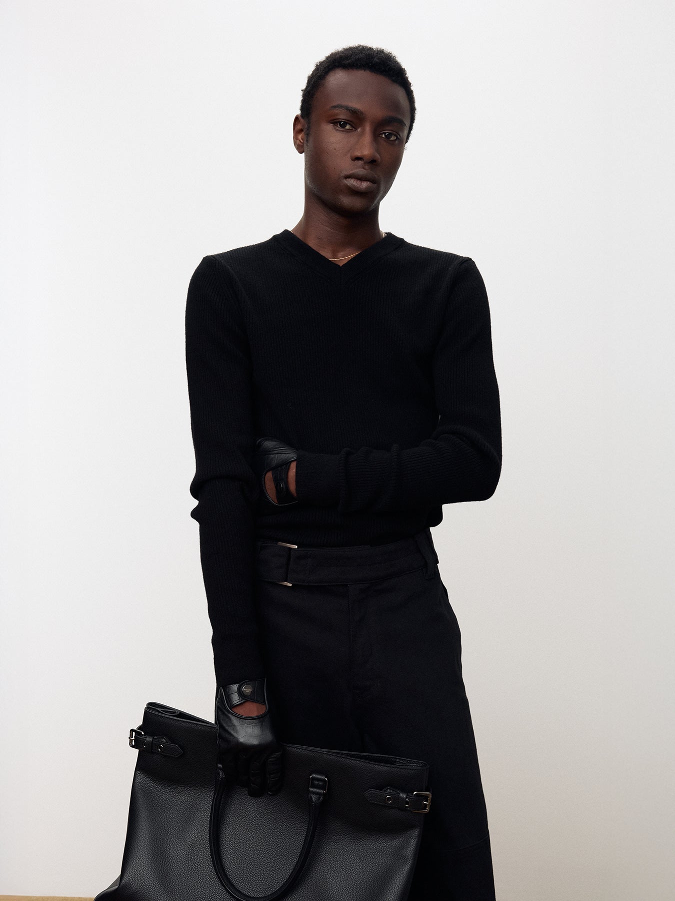 Tonywack - Super Fine Wool Ribbed V-Neck Sweater (Black) product image 4 | TRAB K-Fashion Australia
