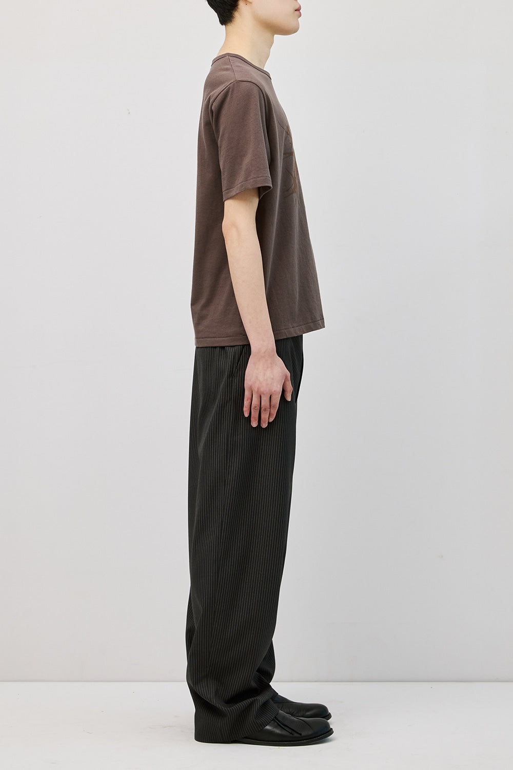 Hatchingroom - Abstract H Tee (Mud Brown) product image 9 | TRAB K-Fashion Australia