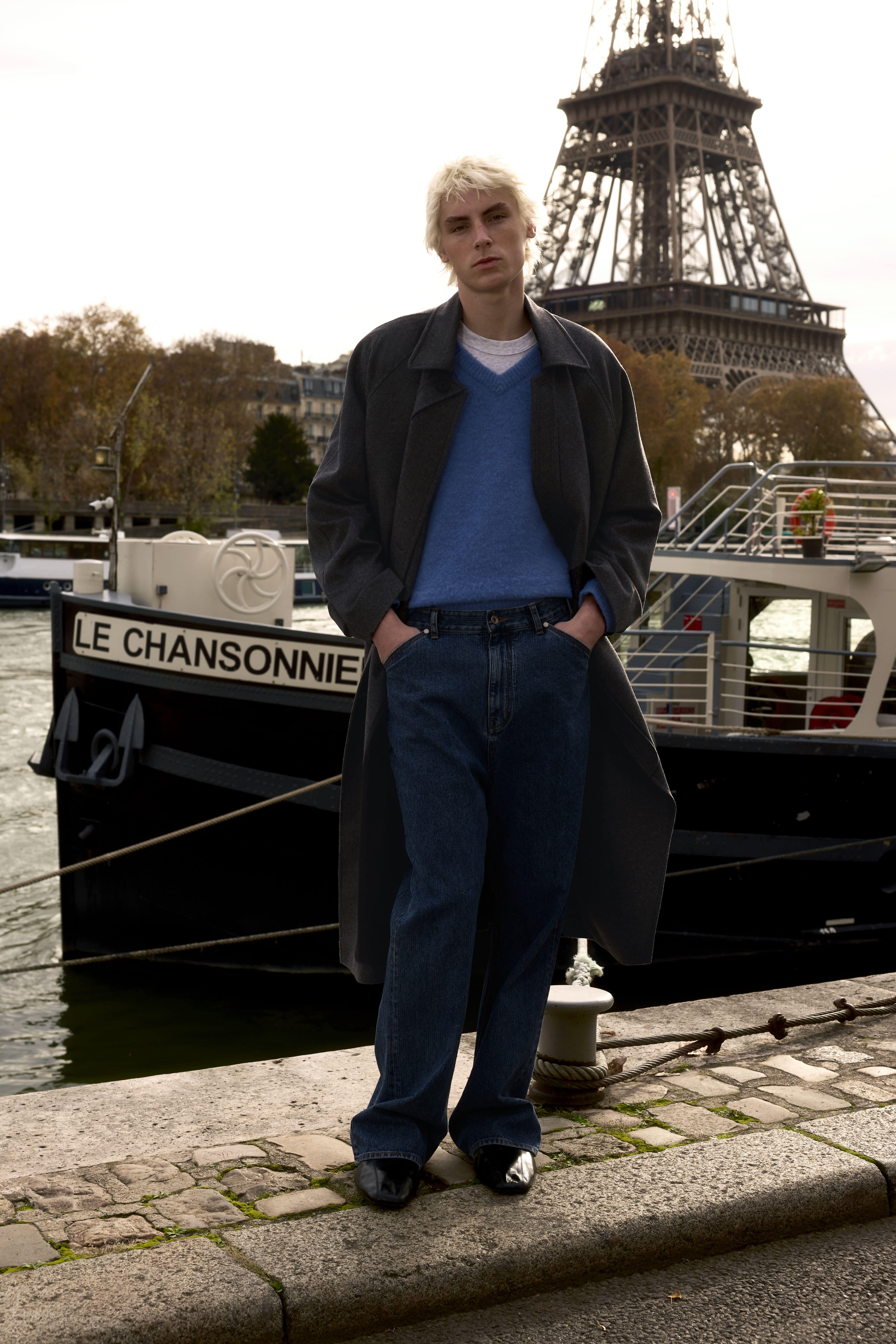 STU - Curved Double Line Mac Coat In Cashmere (Charcoal) product image 15 | TRAB K-Fashion Australia