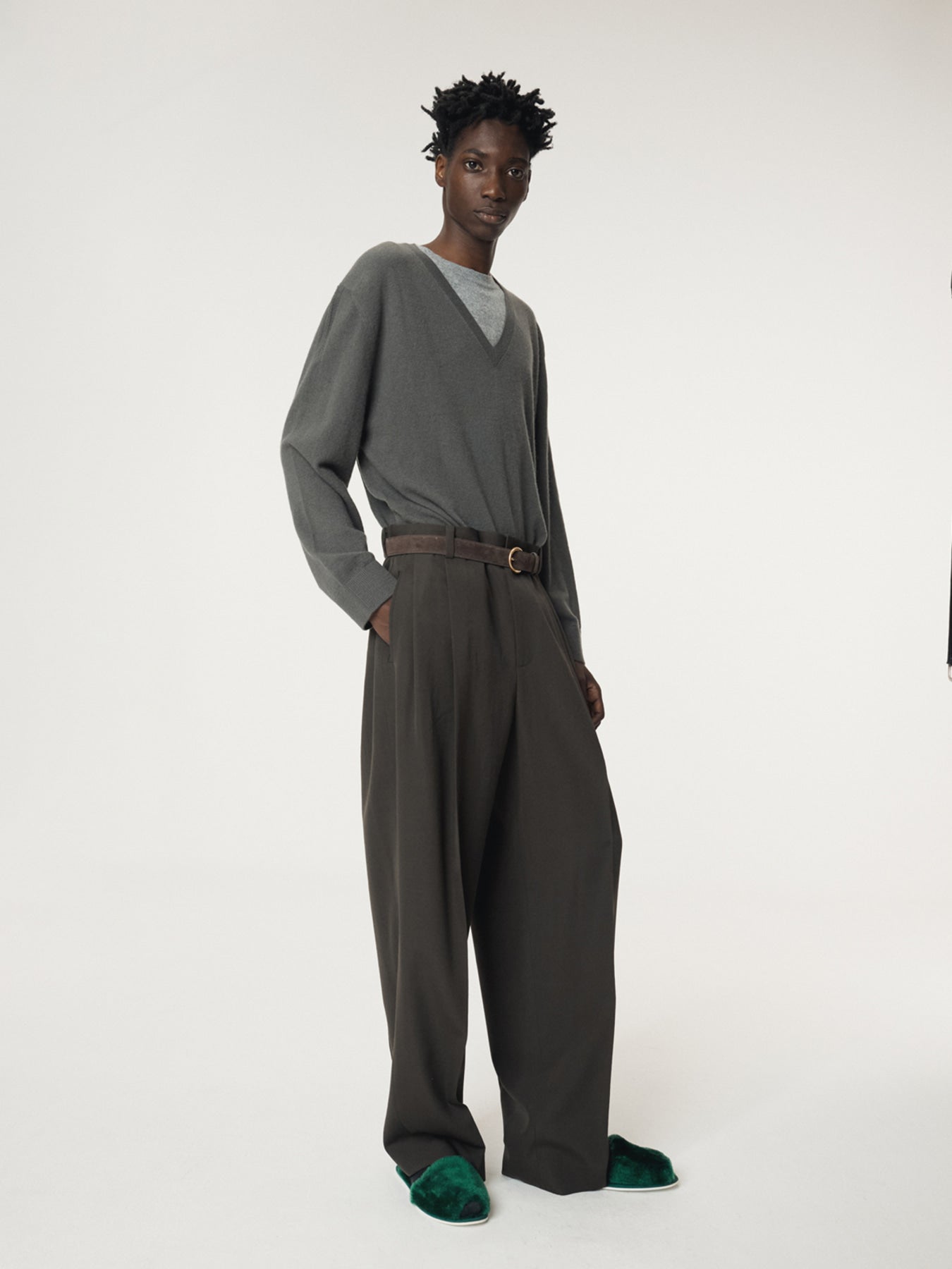 Recto - Contrast Layered V-Neck Knit Top (Taupe Grey) product image 5 | TRAB K-Fashion Australia