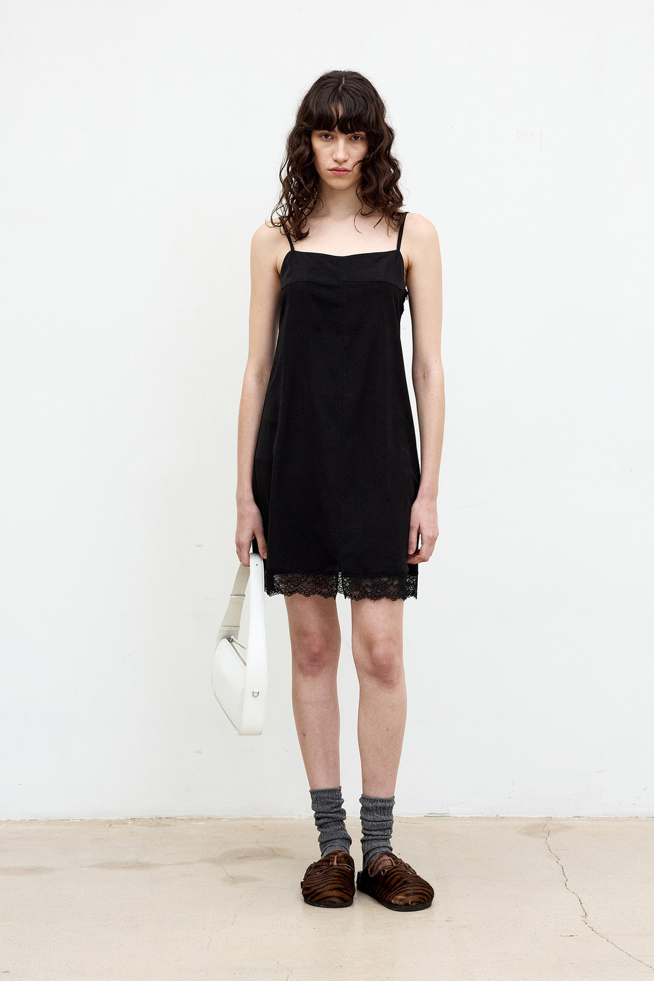 Coor - Paneled Lace Dress (Black) product image 2 | TRAB K-Fashion Australia