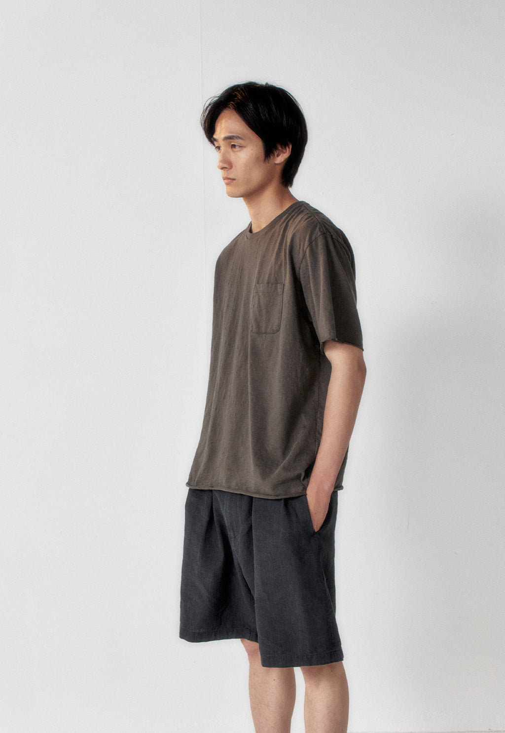 Art if acts - Washed Linen Two Tuck Shorts (Charcoal) product image 4 | TRAB K-Fashion Australia