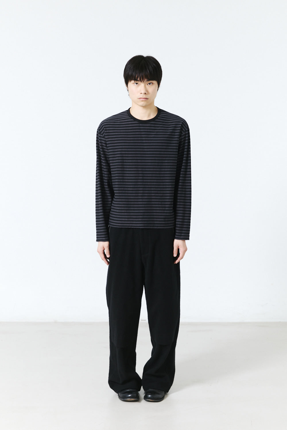 Hatchingroom - Crop Tee Stripe (Black/Charcoal) product image 6 | TRAB K-Fashion Australia