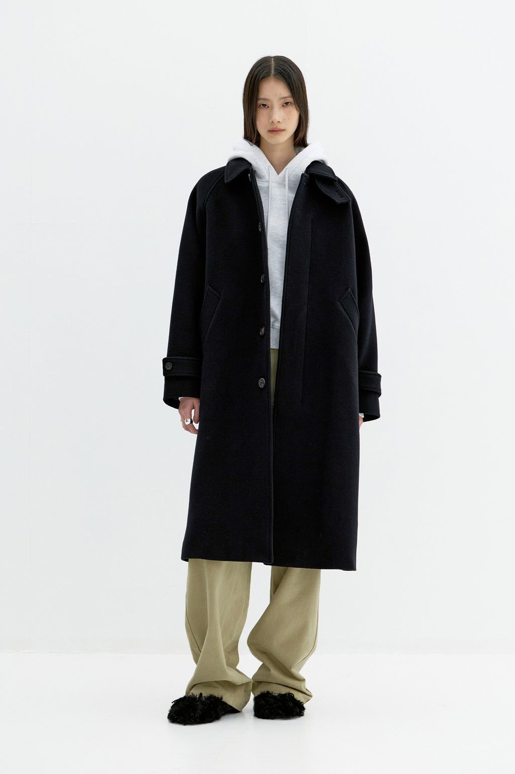 Coor - Belandi Cashmere-Blend Balmacaan Coat (Black) product image 3 | TRAB K-Fashion Australia
