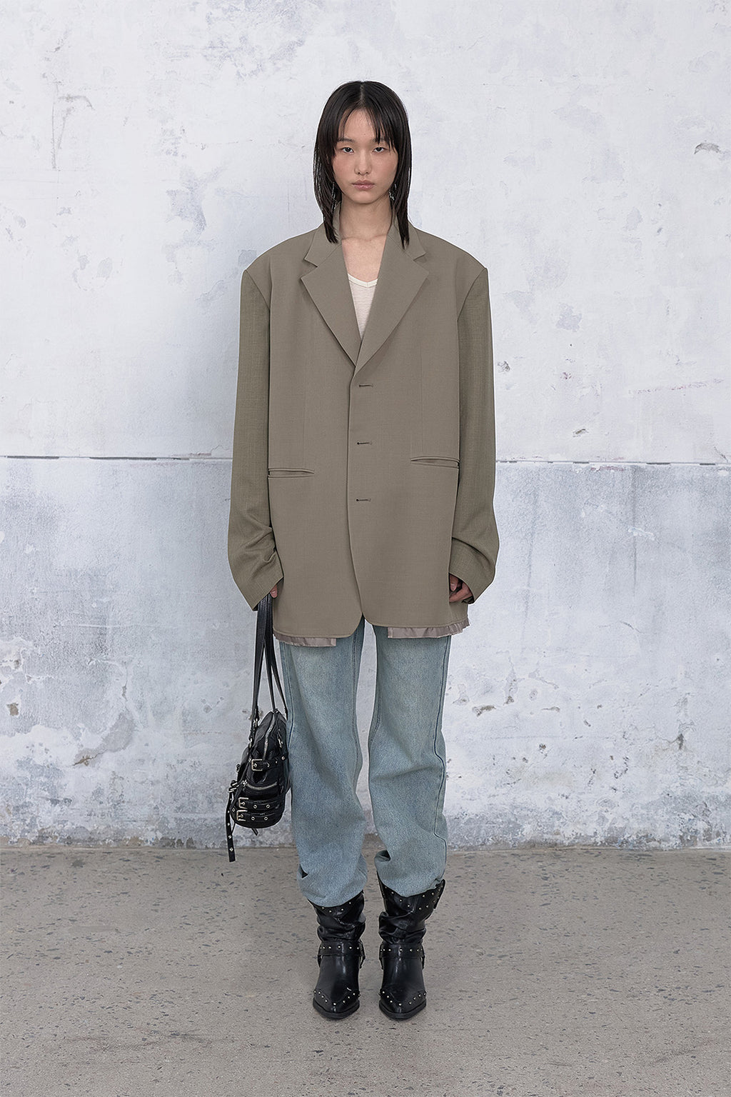 Deinet - Lowcut Blazer (Khaki Beige) product image 1 | TRAB K-Fashion Australia