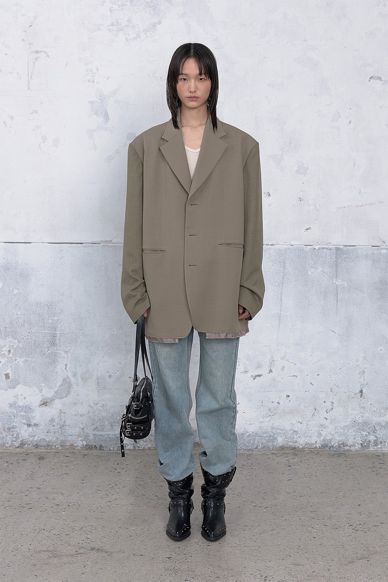 Deinet - Lowcut Blazer (Khaki Beige) product image 1 | TRAB K-Fashion Australia
