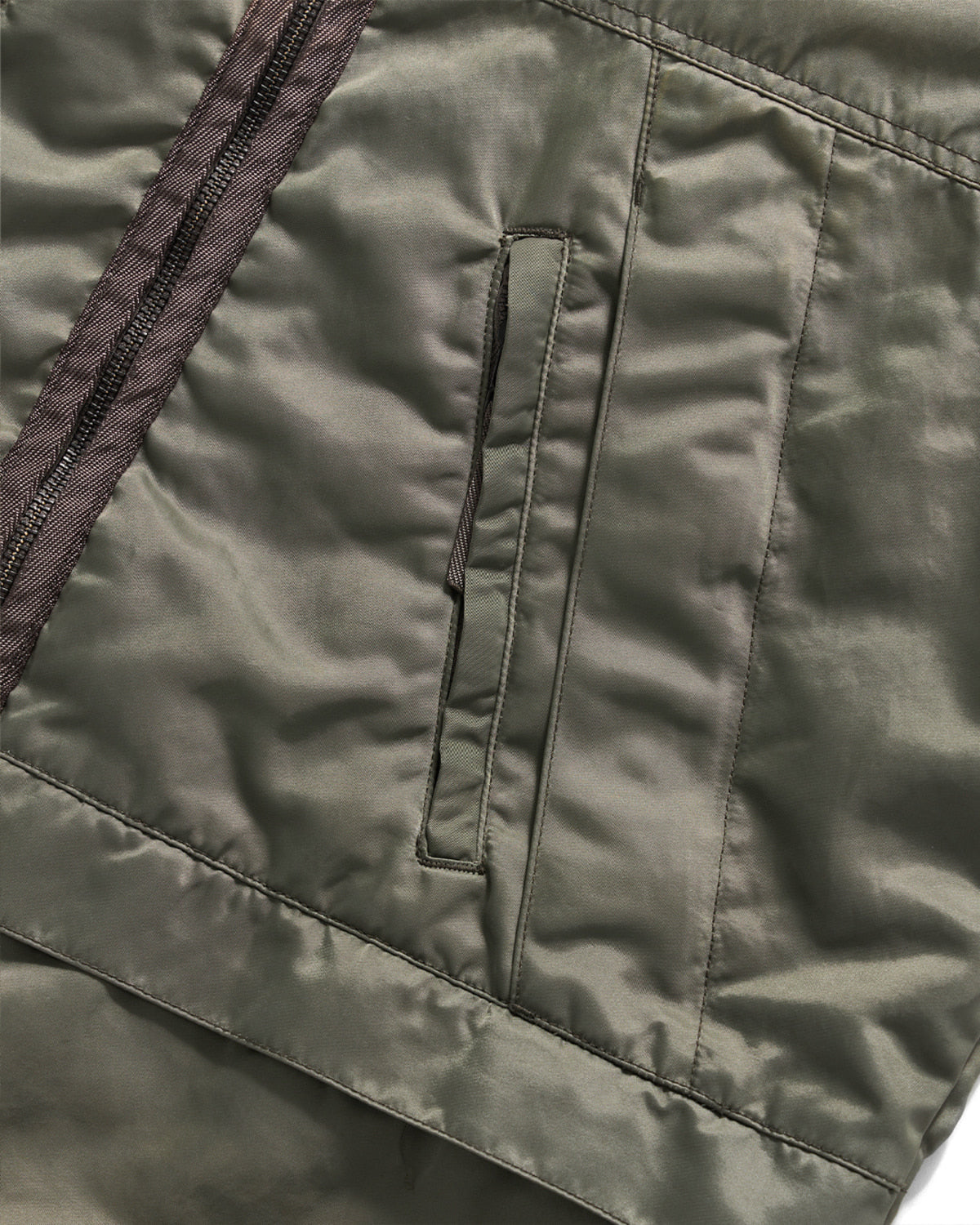 Eastlogue - Traveler Shield Vest (Faded Olive) product image 8 | TRAB K-Fashion Australia