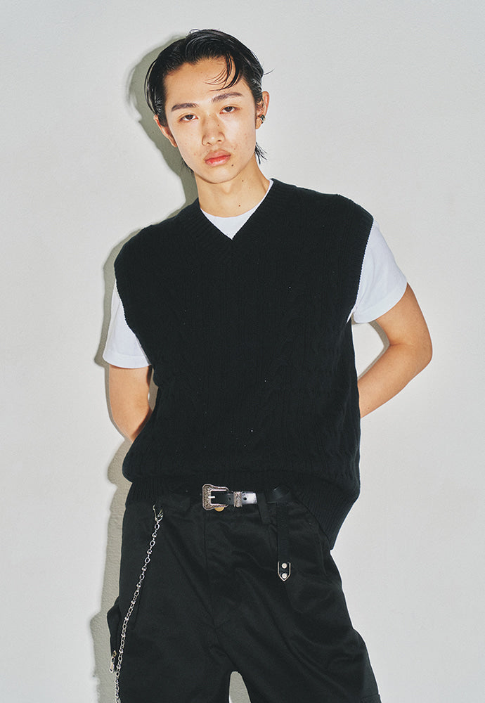 Tonywack - Cotton Twist V-Cable Knit Vest (Black) product image 6 | TRAB K-Fashion Australia