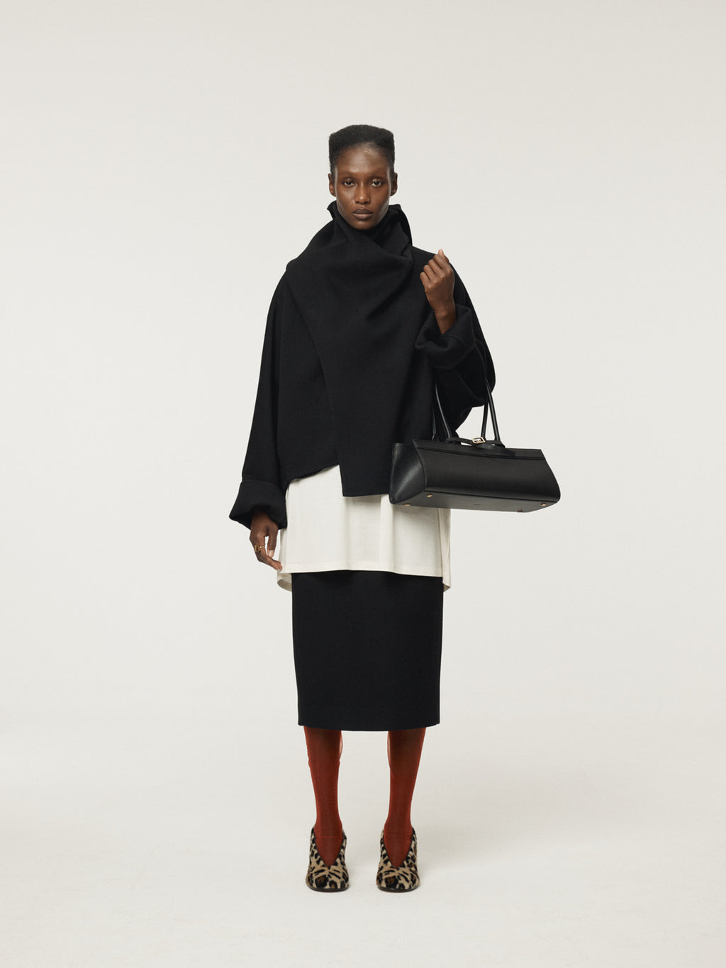 Recto - Wool Midi Skirt (Black) product image 2 | TRAB K-Fashion Australia