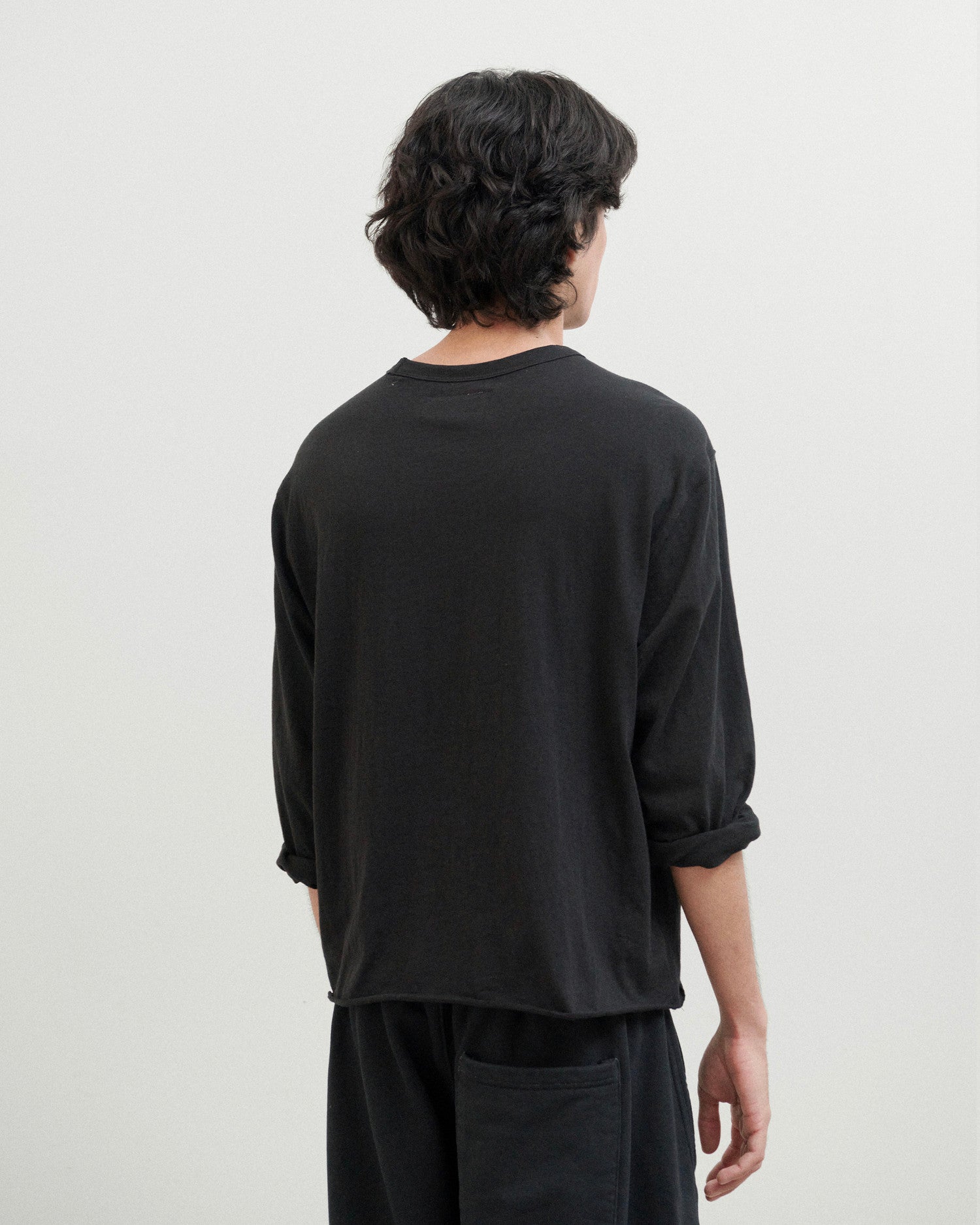 Brownyard - Cut Off Long Sleeve (Black) product image 3 | TRAB K-Fashion Australia