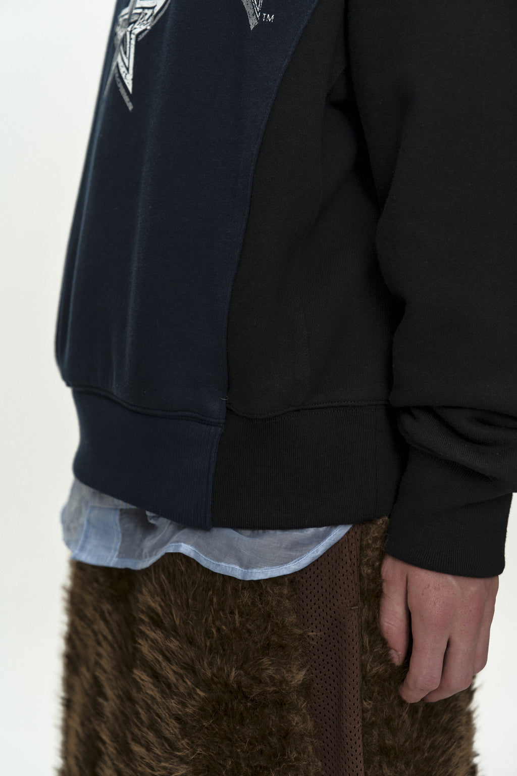 Andersson Bell - Unisex Arch Logo Layered Sweatshirt (Black/Navy) product image 7 | TRAB K-Fashion Australia
