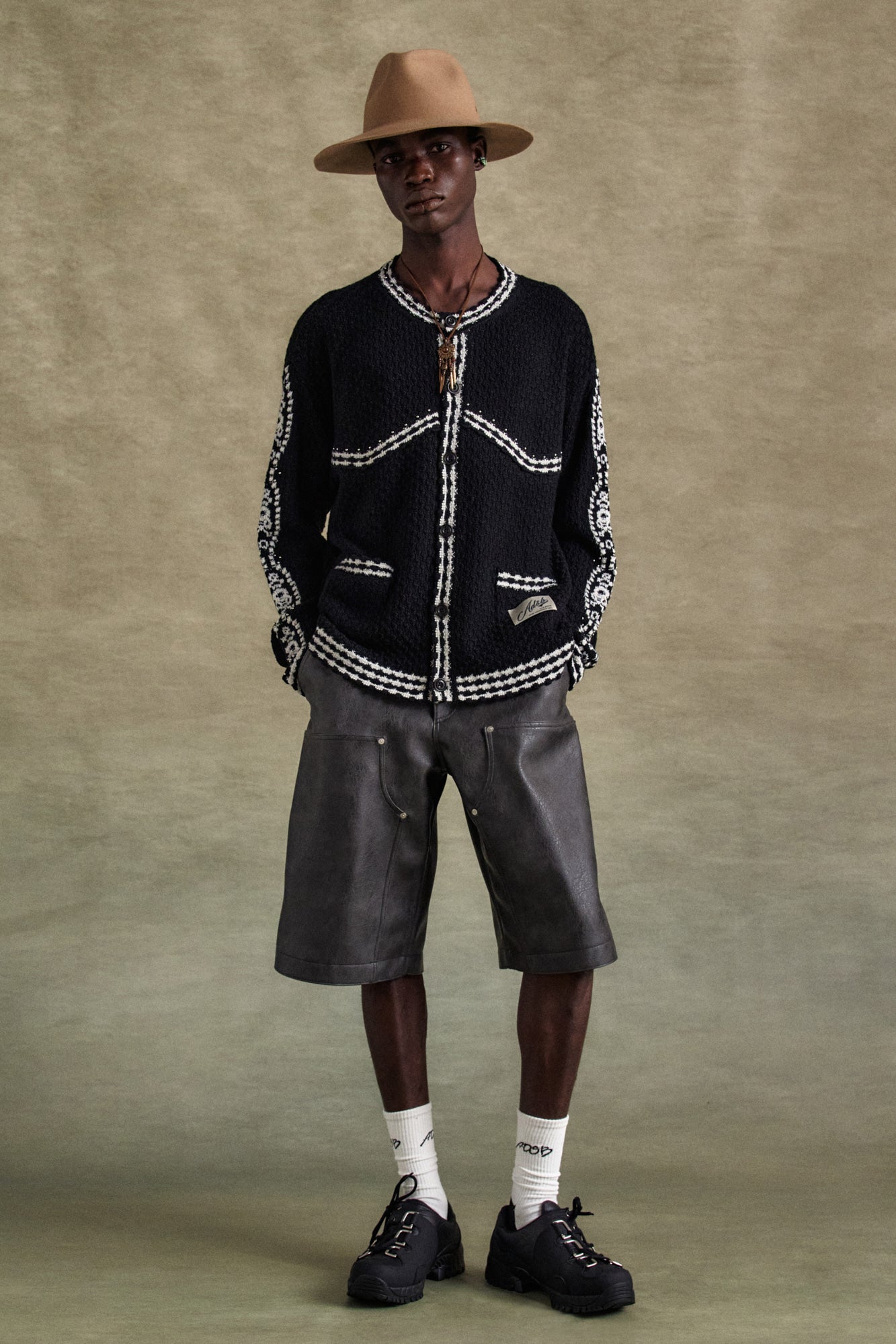 Andersson Bell - Fantasia Round-Neck Cardigan (Black) product image 8 | TRAB K-Fashion Australia