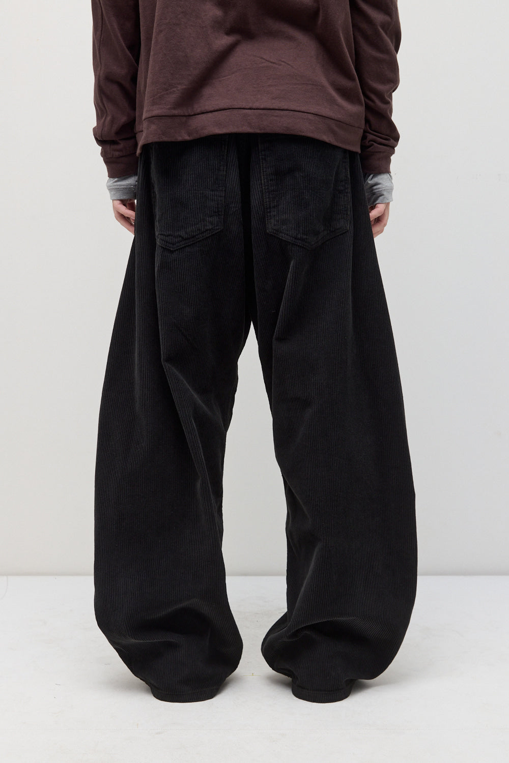 Hatchingroom - Wide Curve Pants Corduroy (Aged Black) product image 11 | TRAB K-Fashion Australia