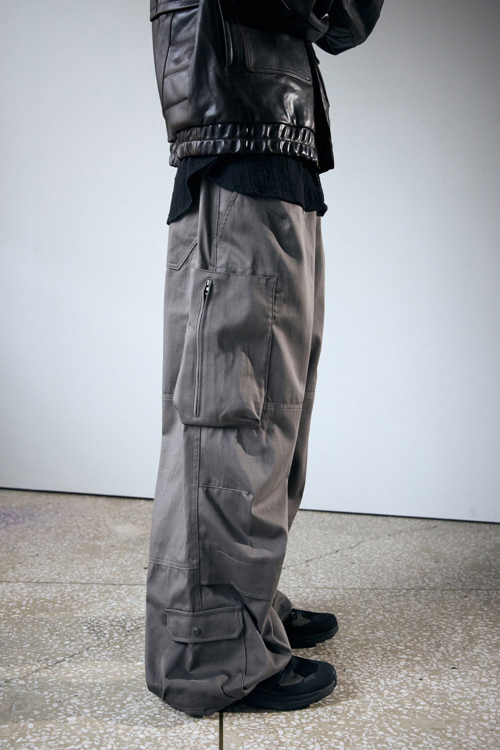 Hatchingroom - Zip Cargo Work Pants Mud (Brown) product image 12 | TRAB K-Fashion Australia