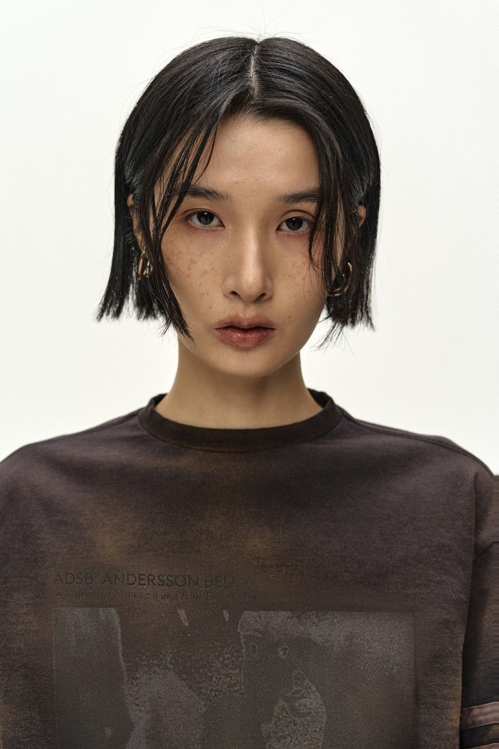 Andersson Bell - Layered Sleeve Graphic T-Shirt (faded Black) (Faded Black) product image 5 | TRAB K-Fashion Australia