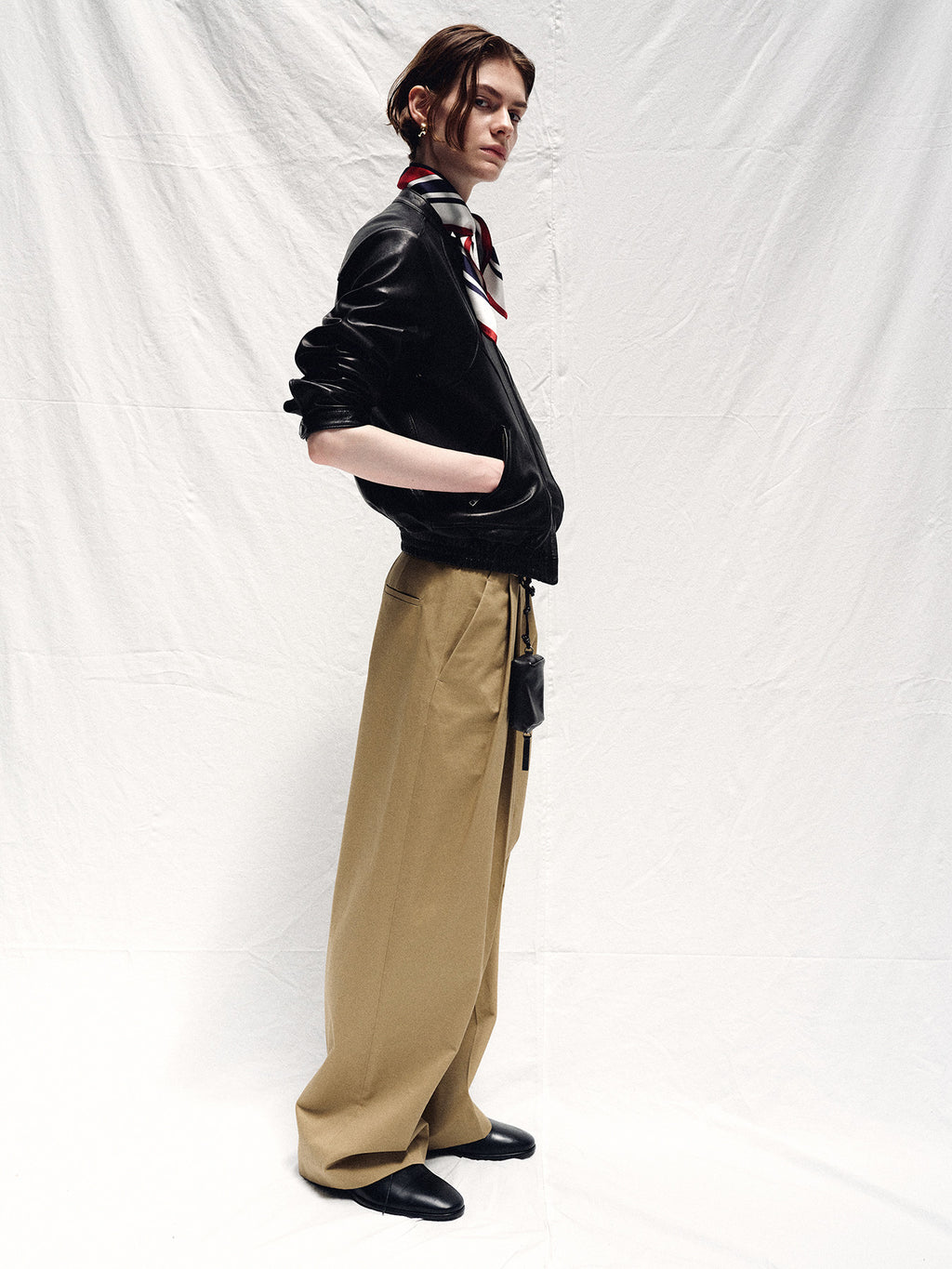 Tonywack - Cotton Wide Leg Pleated Trousers (Beige) product image 3 | TRAB K-Fashion Australia