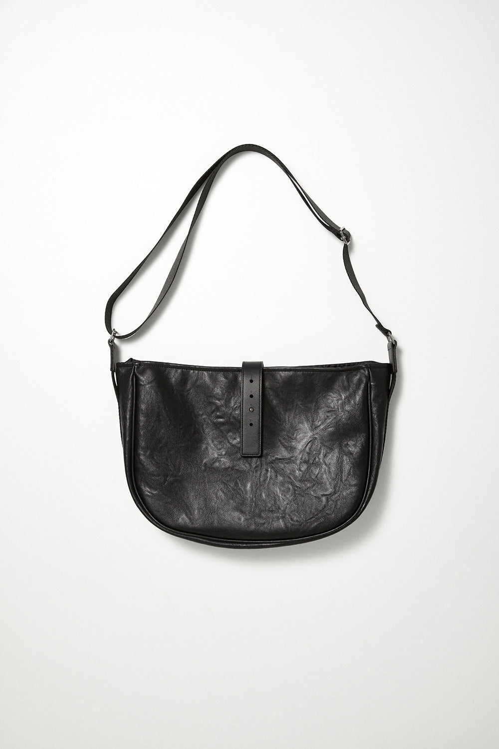 Hatchingroom - Wavy Bag Middle Faux Leather (Black) product image 3 | TRAB K-Fashion Australia