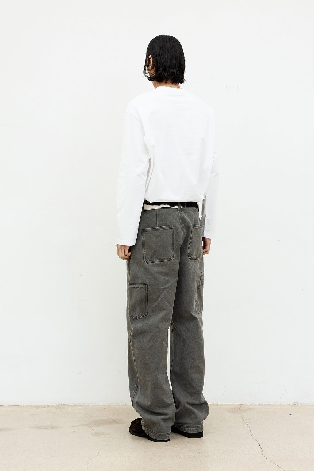 Coor - Compact Cotton Long Sleeve T-Shirt (White) product image 4 | TRAB K-Fashion Australia
