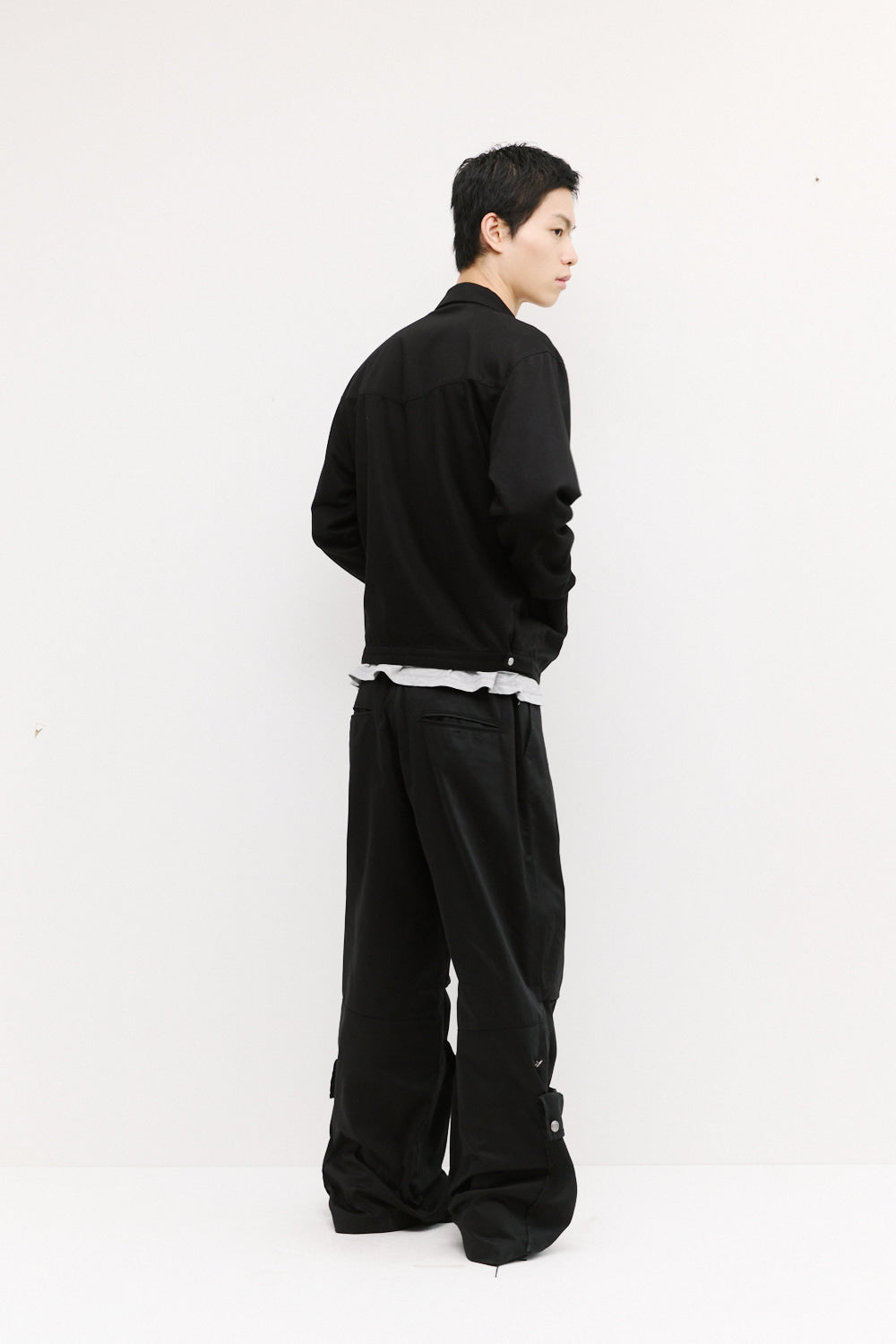 Hatchingroom - Plain Blouson (Black) product image 9 | TRAB K-Fashion Australia