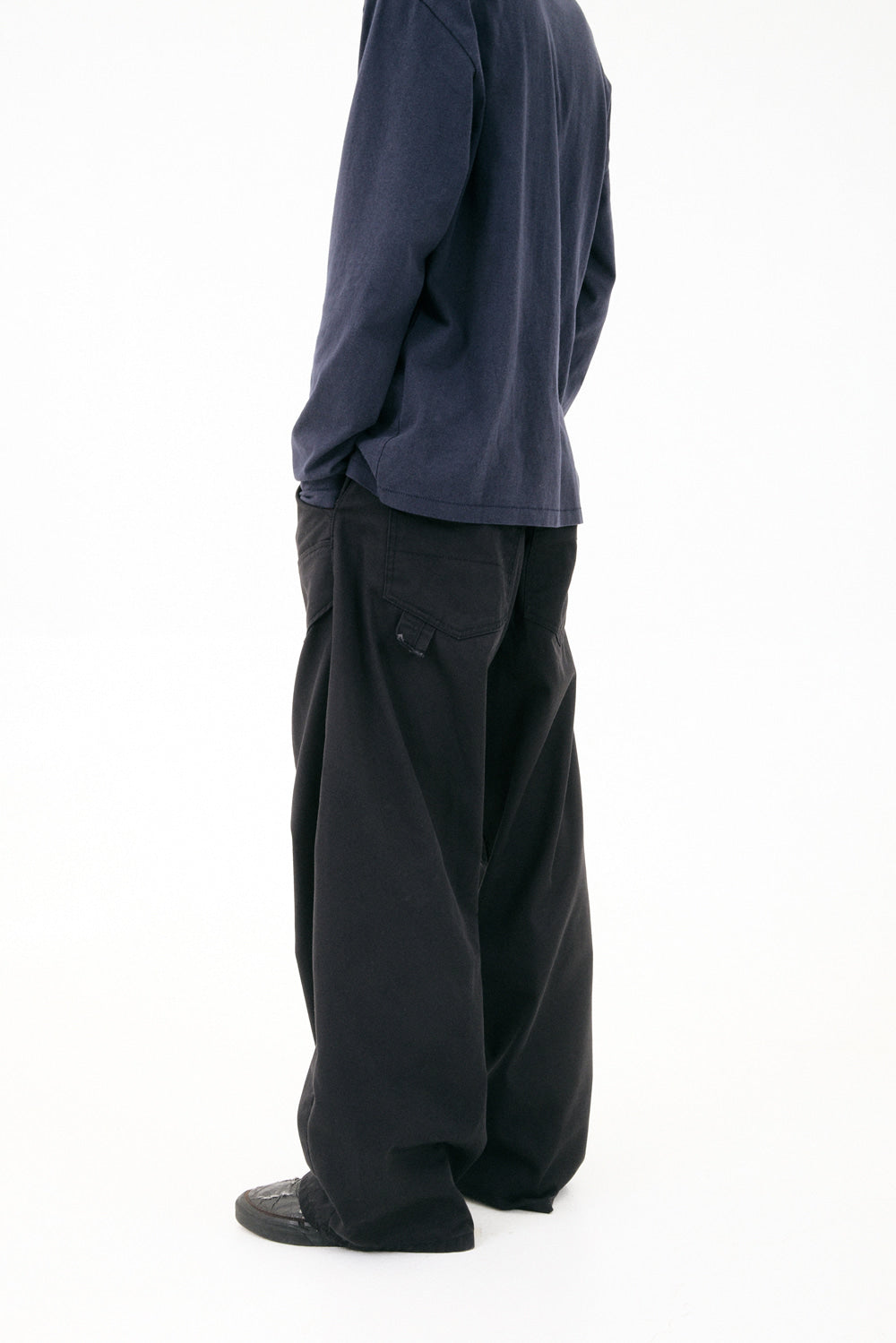 Hatchingroom - Wide Curve Carpenter Pants (Black) product image 16 | TRAB K-Fashion Australia
