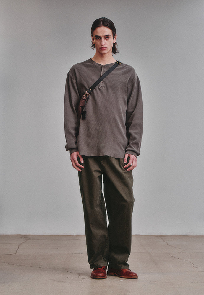 Art if acts - One Tuck Chino Pants (Olive) product image 2 | TRAB K-Fashion Australia