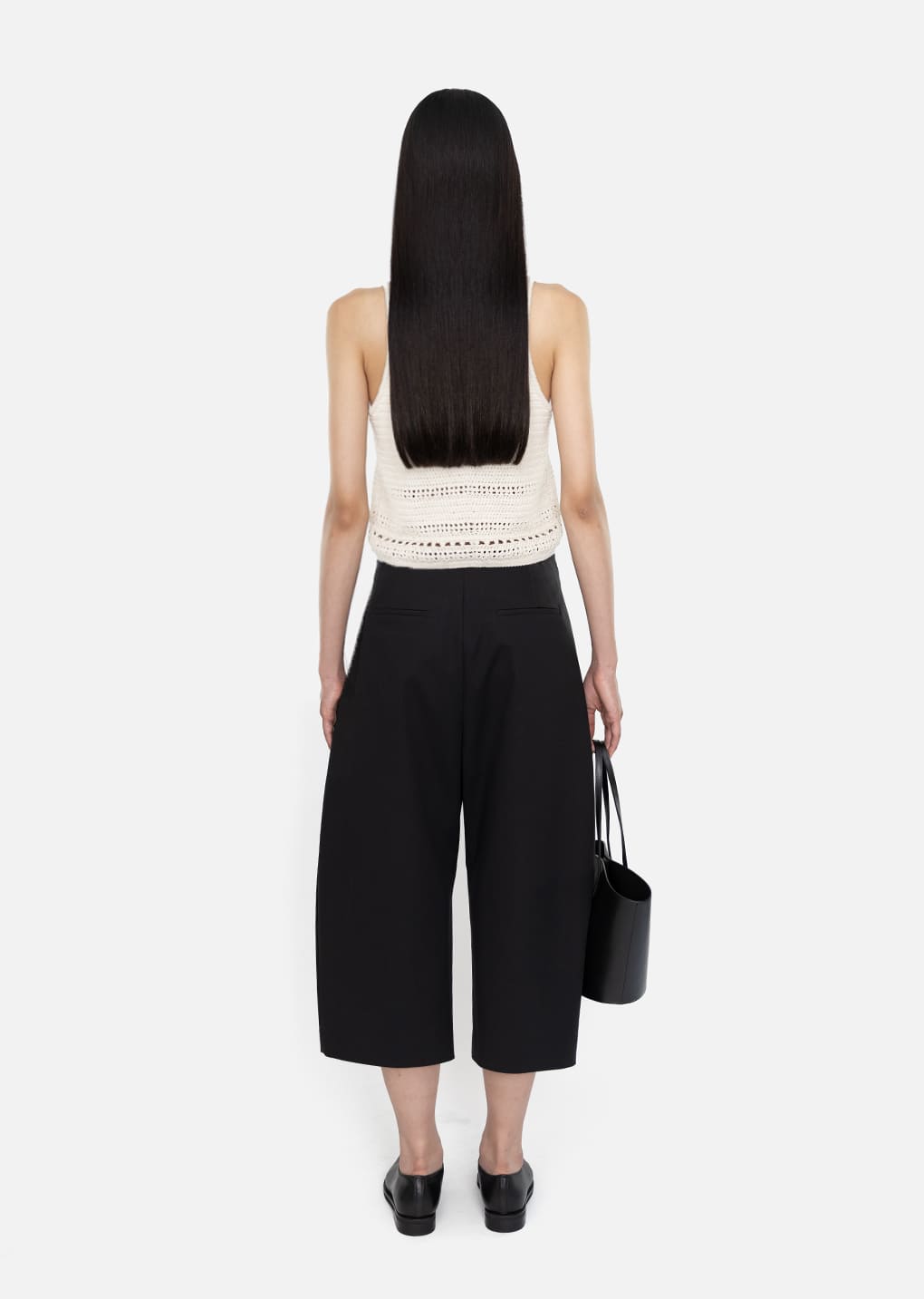 Amomento - Curved Capri Pants (Black) product image 4 | TRAB K-Fashion Australia