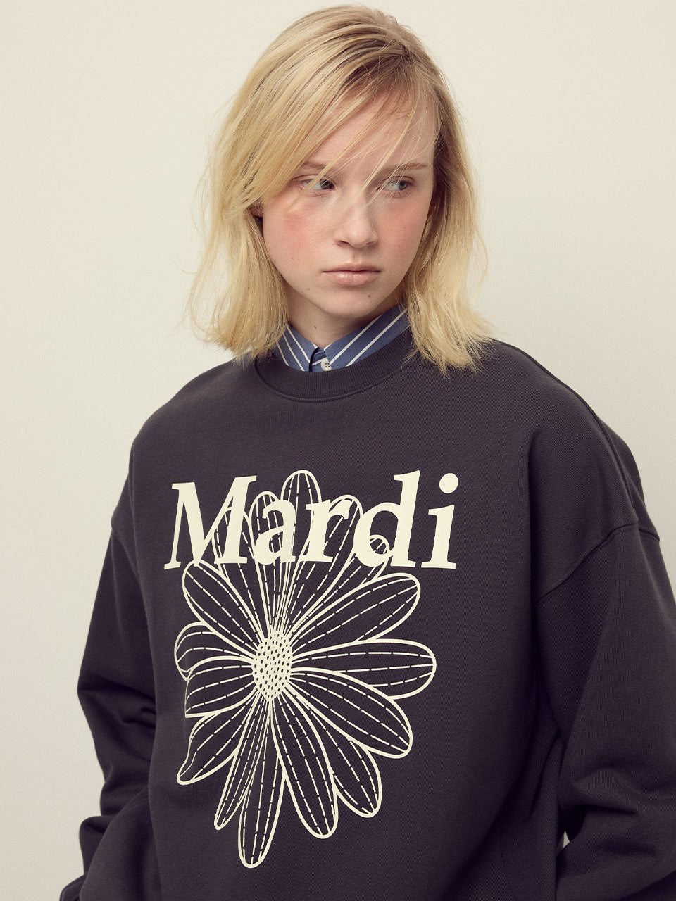 Mardi Mercredi - Sweatshirt Flowermardi (Charcoal Ivory) product image 1 | TRAB K-Fashion Australia