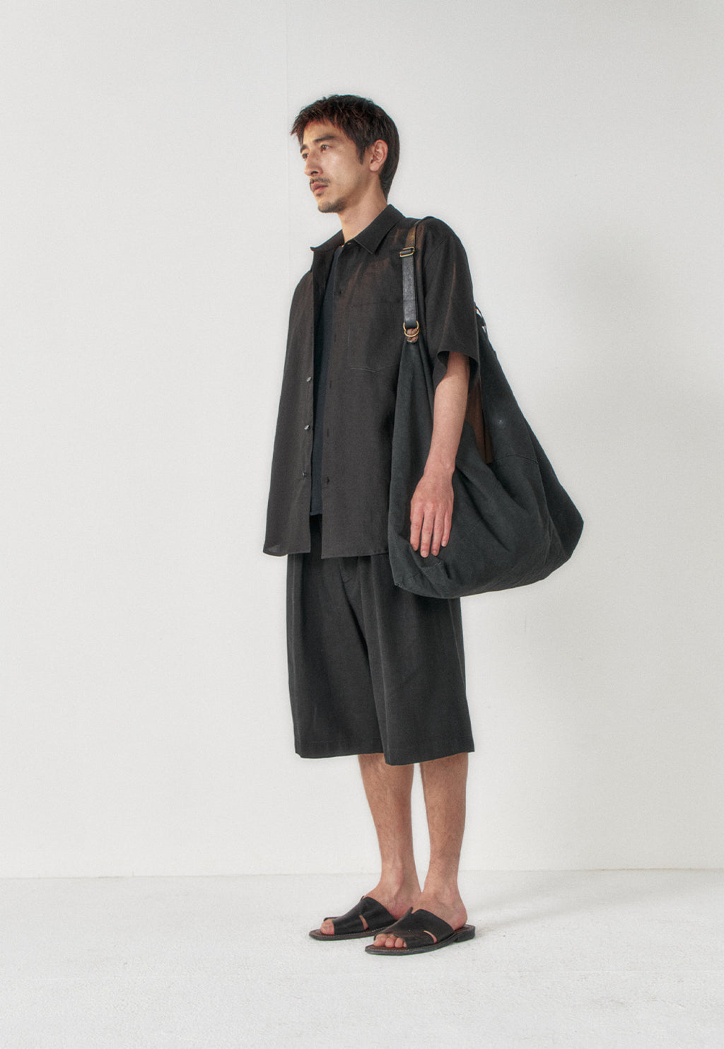 Art if acts - Linen Peddler Bag (Black) product image 3 | TRAB K-Fashion Australia