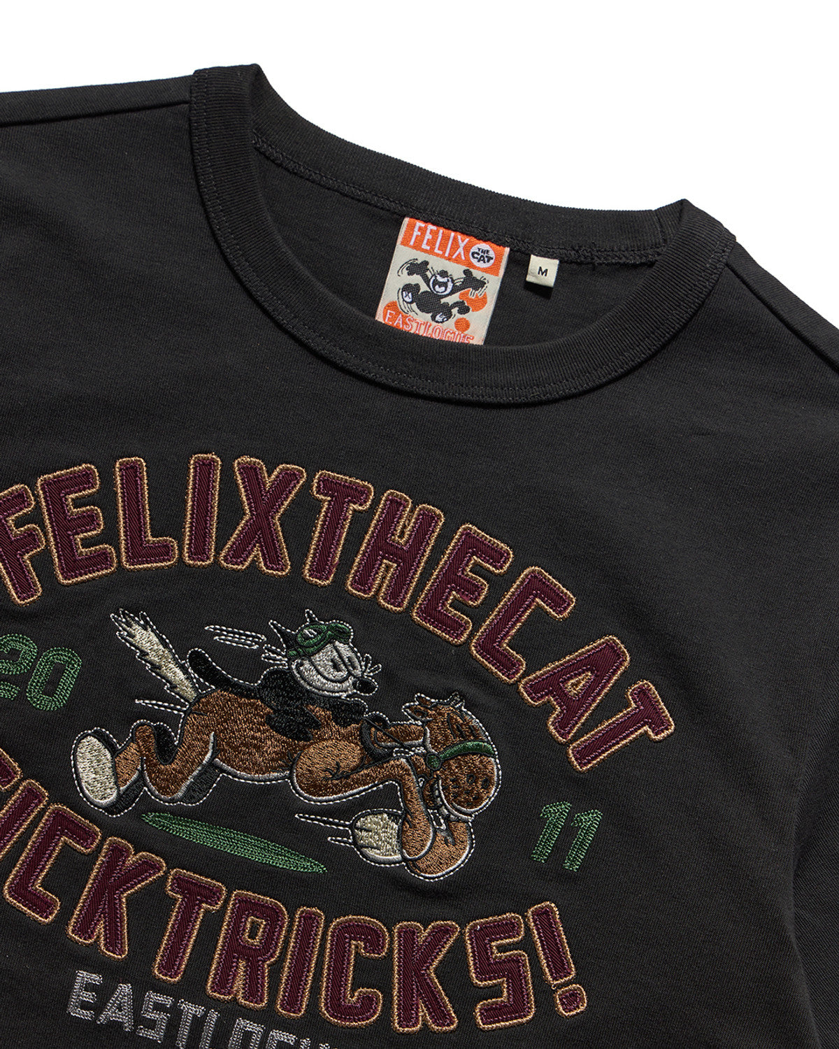 Eastlogue - Sunset Gallop Felix Applique T-shirts (Black) product image 3 | TRAB K-Fashion Australia