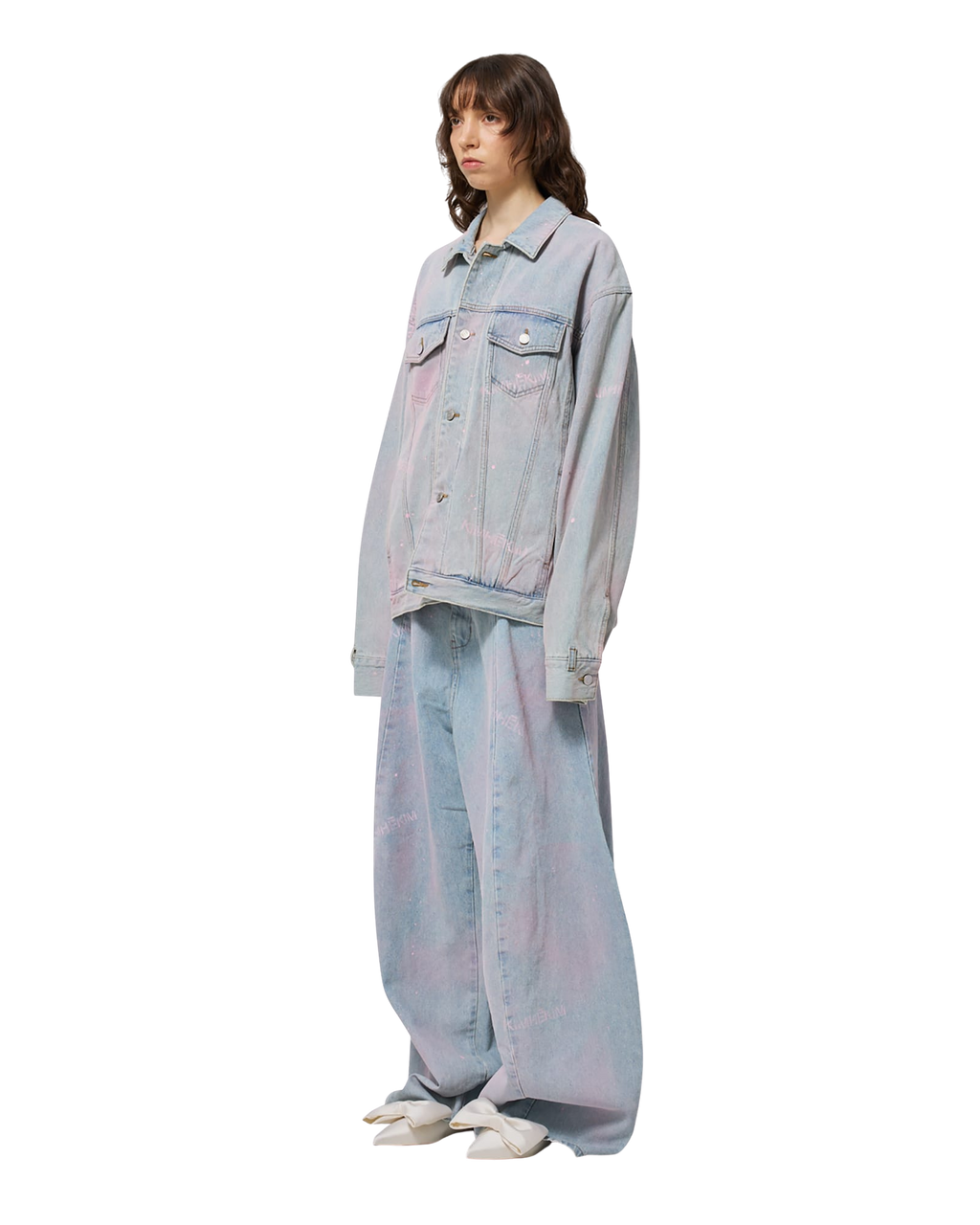 Kimhe Kim - Spray Dyed Balloon Fit Jeans (Sky Blue/Pink) product image 9 | TRAB K-Fashion Australia