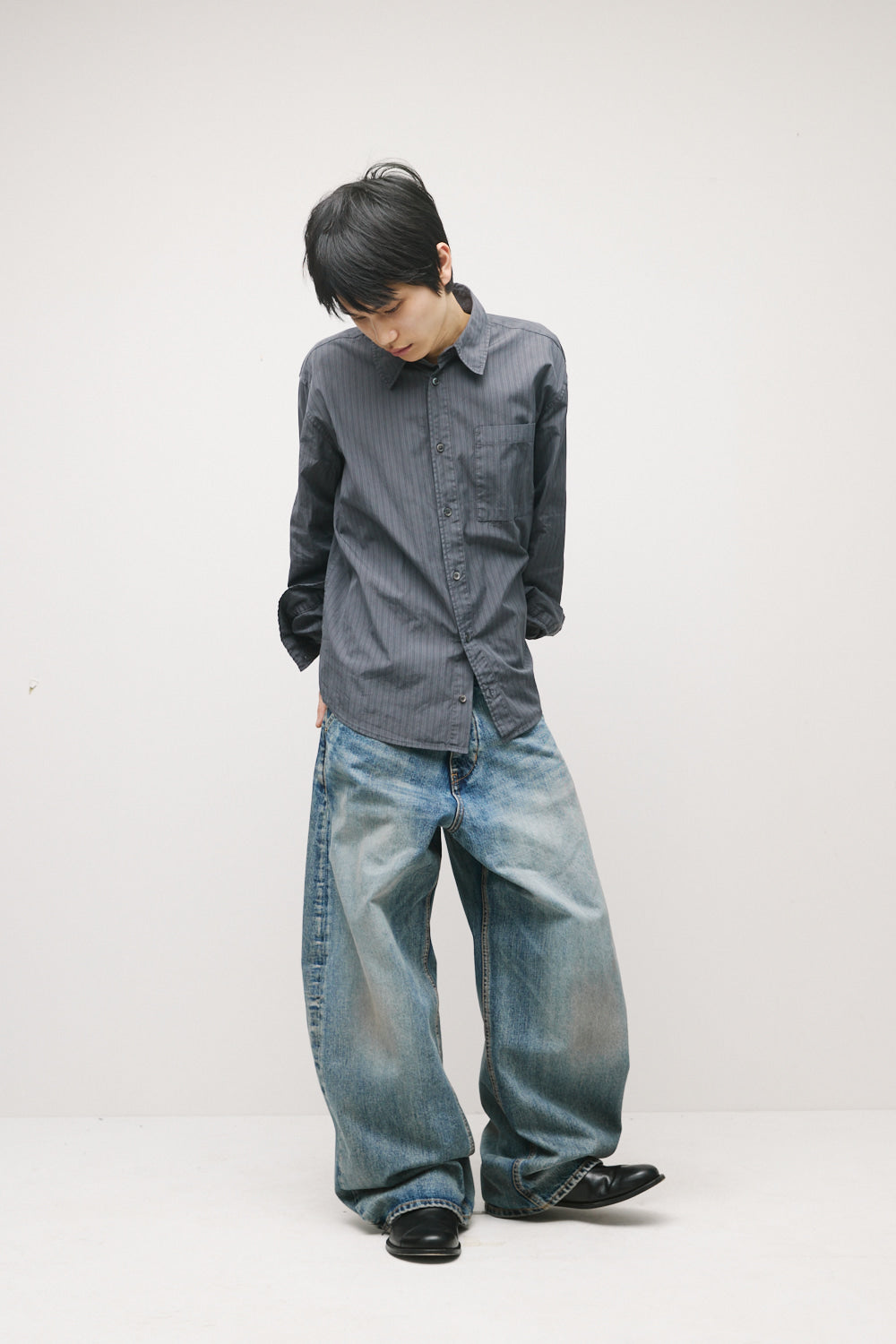 Hatchingroom - Wide Curve Jeans (Faded Blue) product image 14 | TRAB K-Fashion Australia