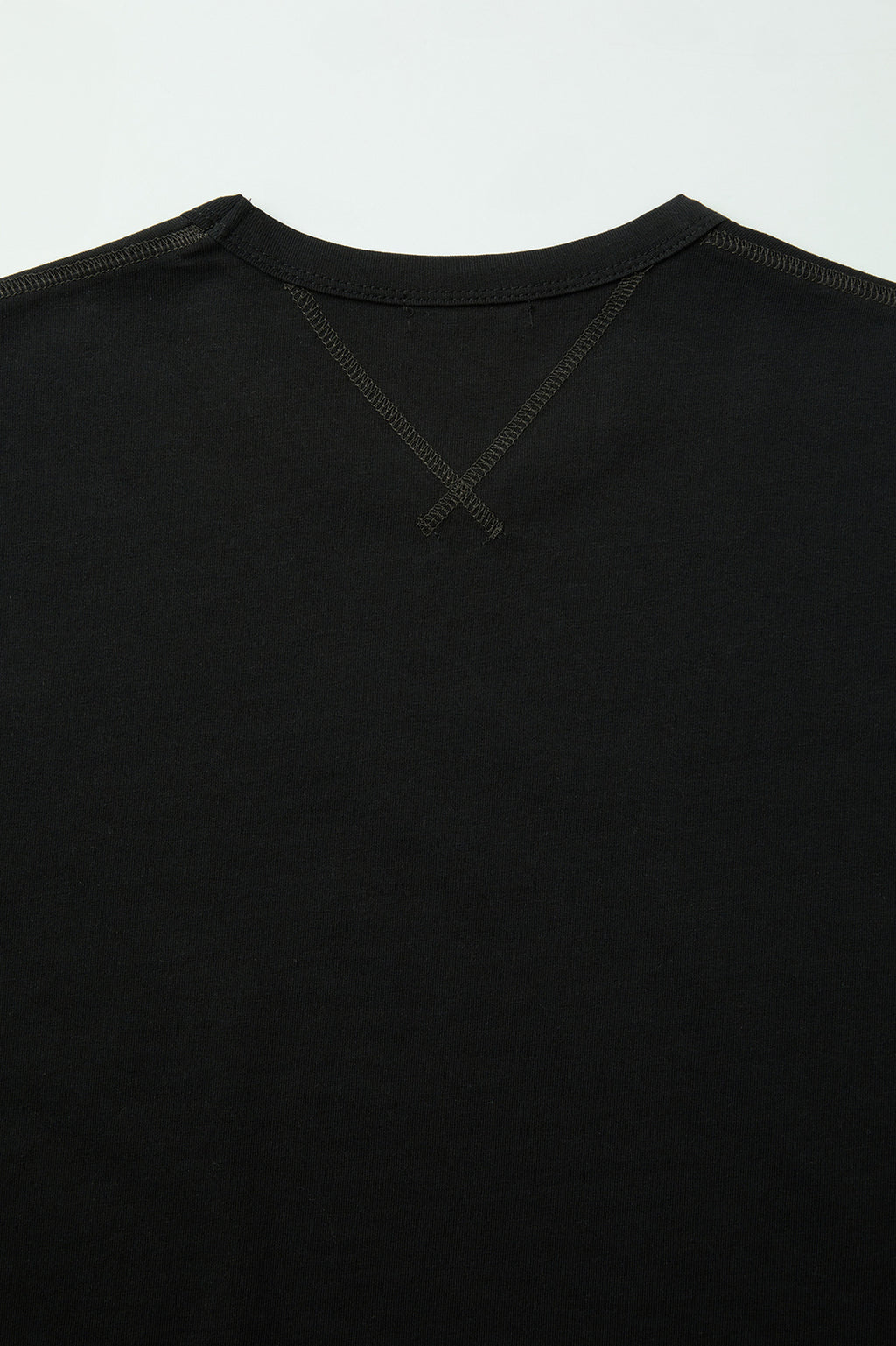 Coor - Chain Stitch Pointed Crop T-Shirt (Black) product image 6 | TRAB K-Fashion Australia