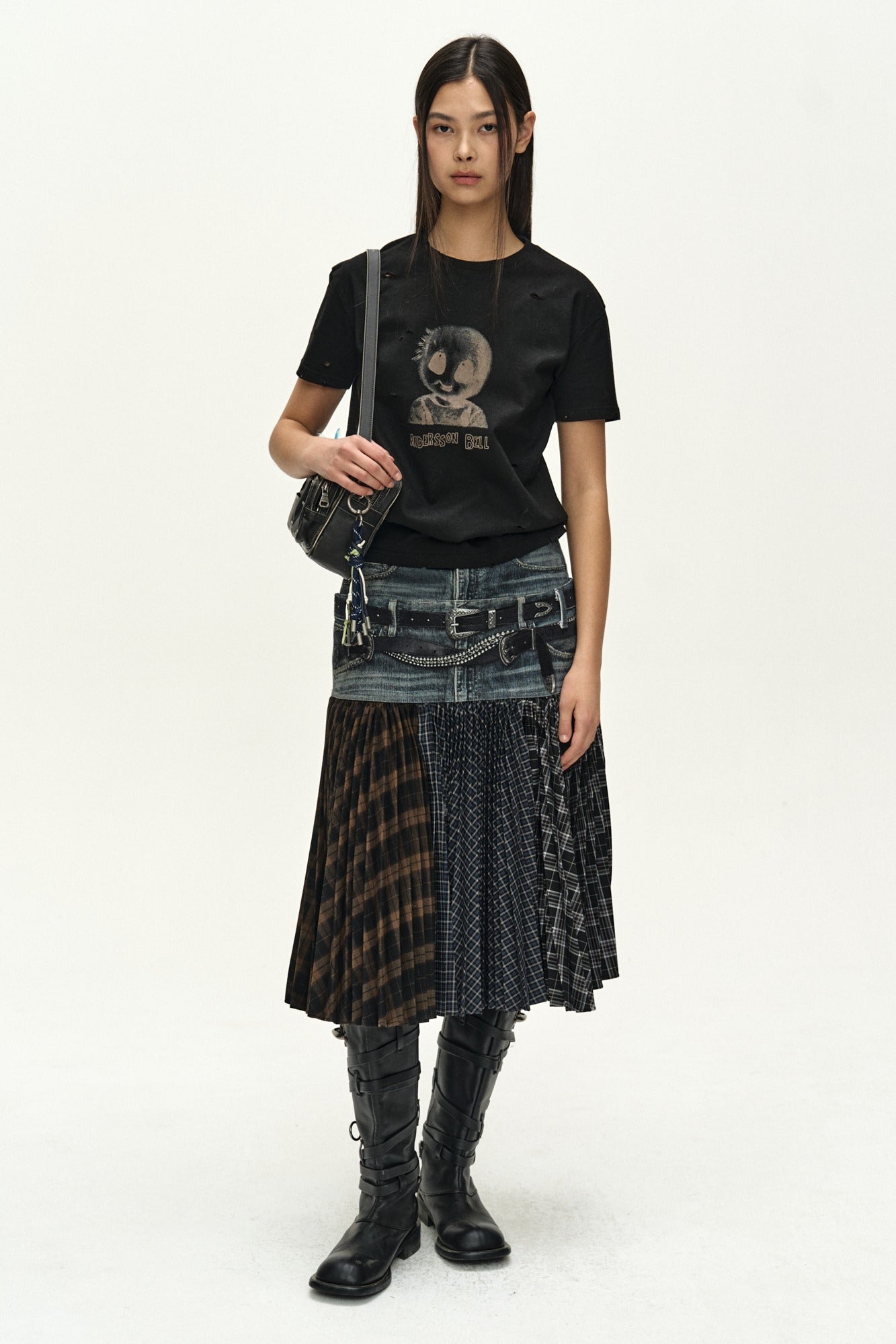 Andersson Bell - Unisex Alien Machinery T-Shirt (Black) product image 1 | TRAB K-Fashion Australia