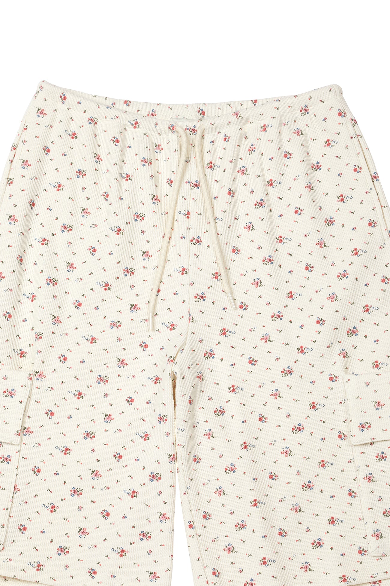 Deinet - Soft Waffle Flower Jersey Cargo Bermuda Pants (Ivory) product image 13 | TRAB K-Fashion Australia