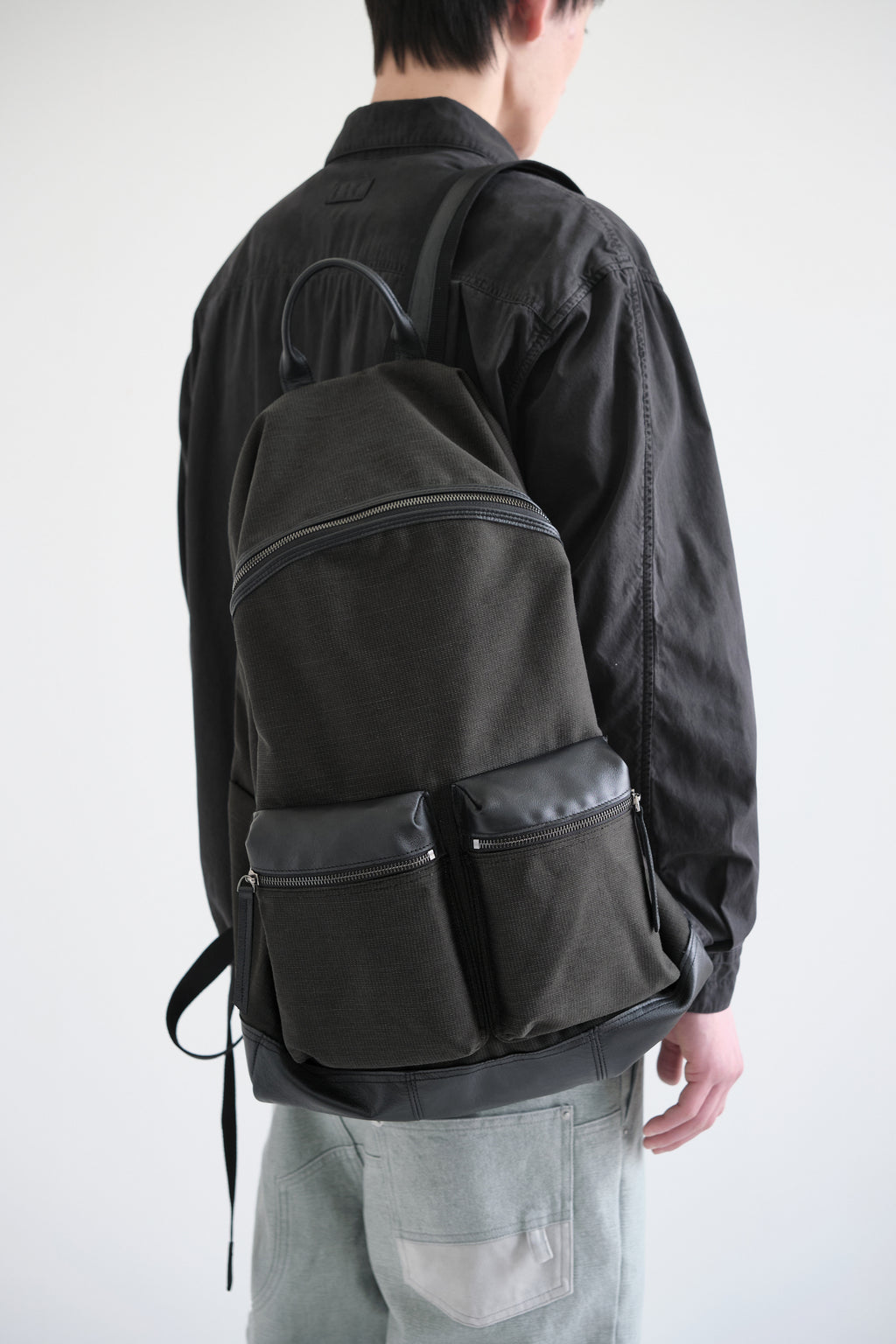 Hatchingroom - Leather Daypack Big (Charcoal) product image 9 | TRAB K-Fashion Australia